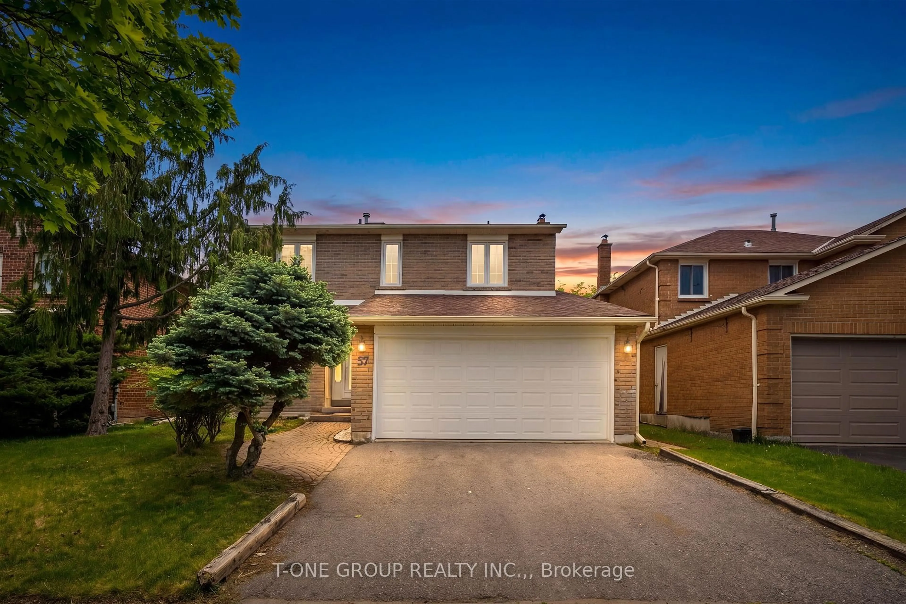 A pic from outside/outdoor area/front of a property/back of a property/a pic from drone, street for 57 Buchanan Dr, Markham Ontario L3R 4C4