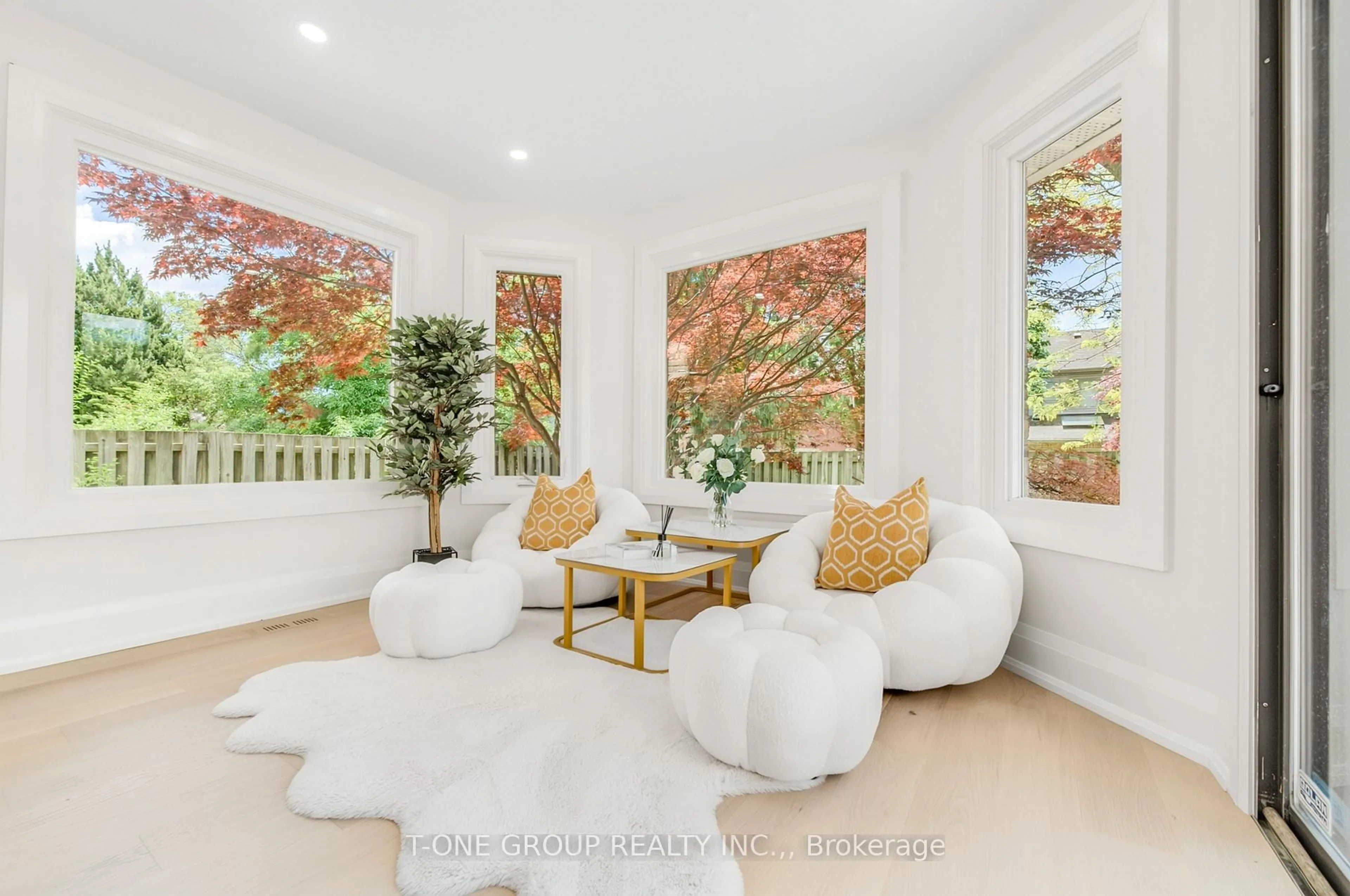 Living room with furniture, unknown for 57 Buchanan Dr, Markham Ontario L3R 4C4