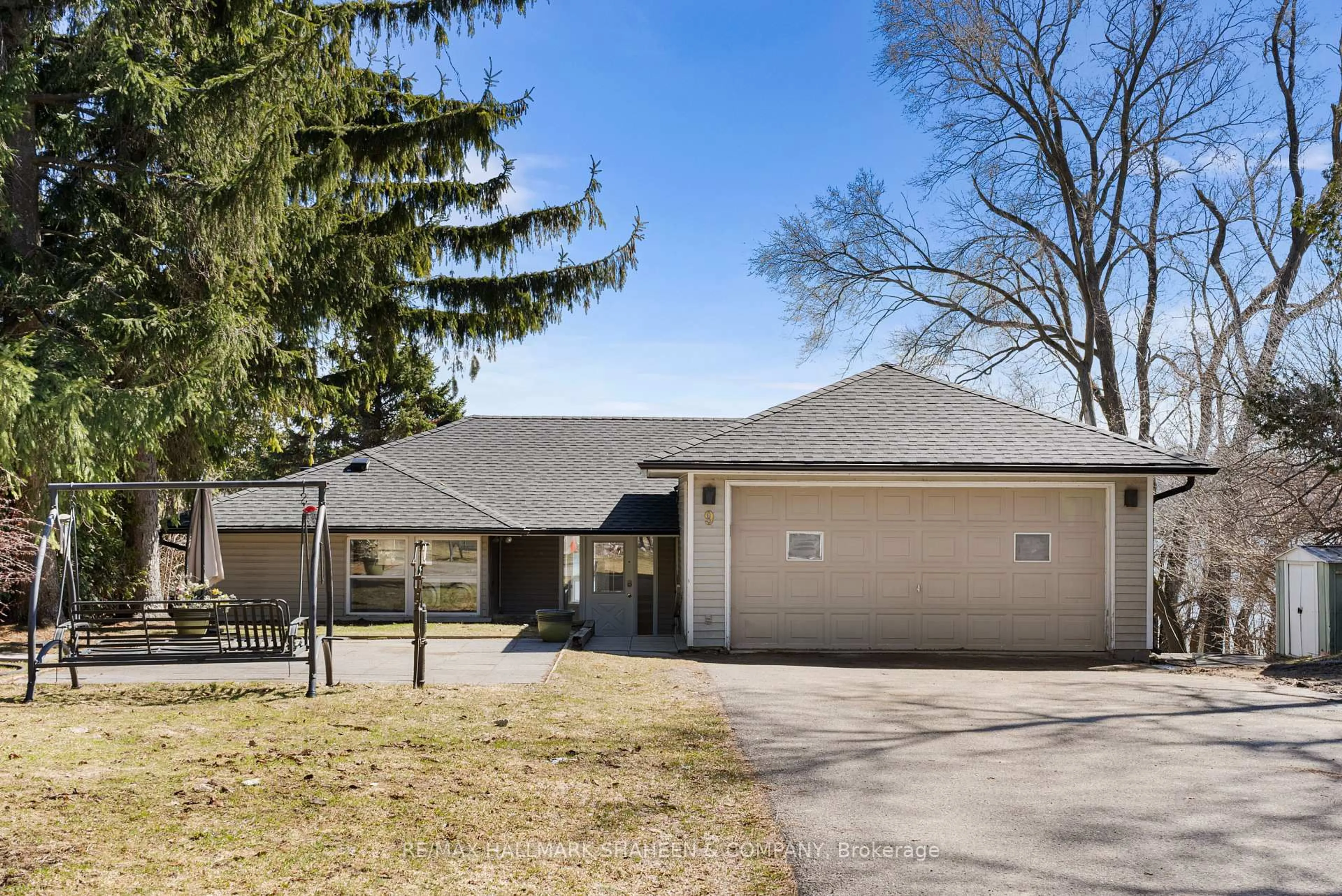 Unknown for 9 Evans Dr, Whitchurch-Stouffville Ontario L4A 2Y4