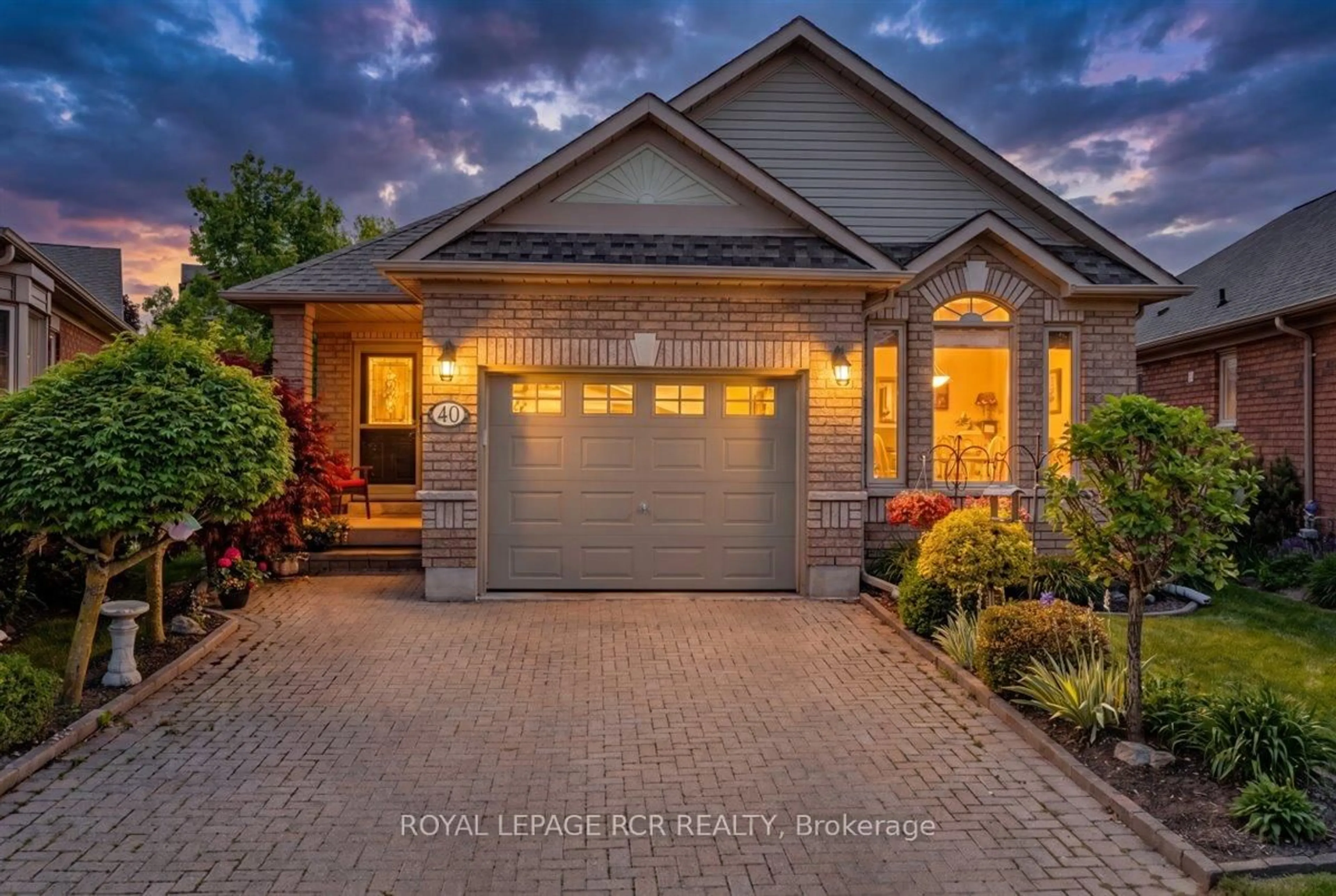 Home with brick exterior material, street for 40 Bella Vista Tr #15, New Tecumseth Ontario L9R 3C6