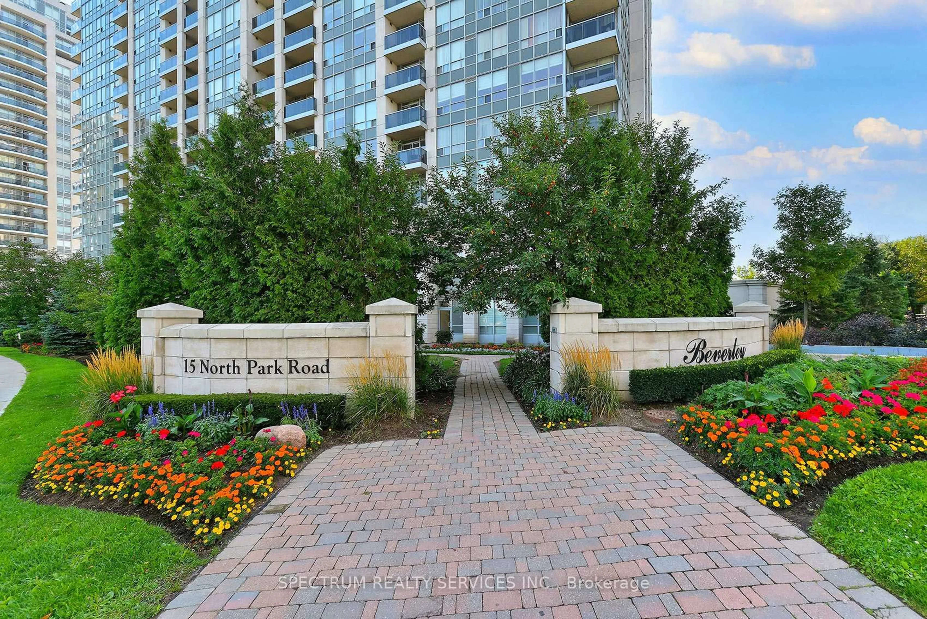 Patio, water/lake/river/ocean view for 15 North Park Rd #904, Vaughan Ontario L4J 0A1