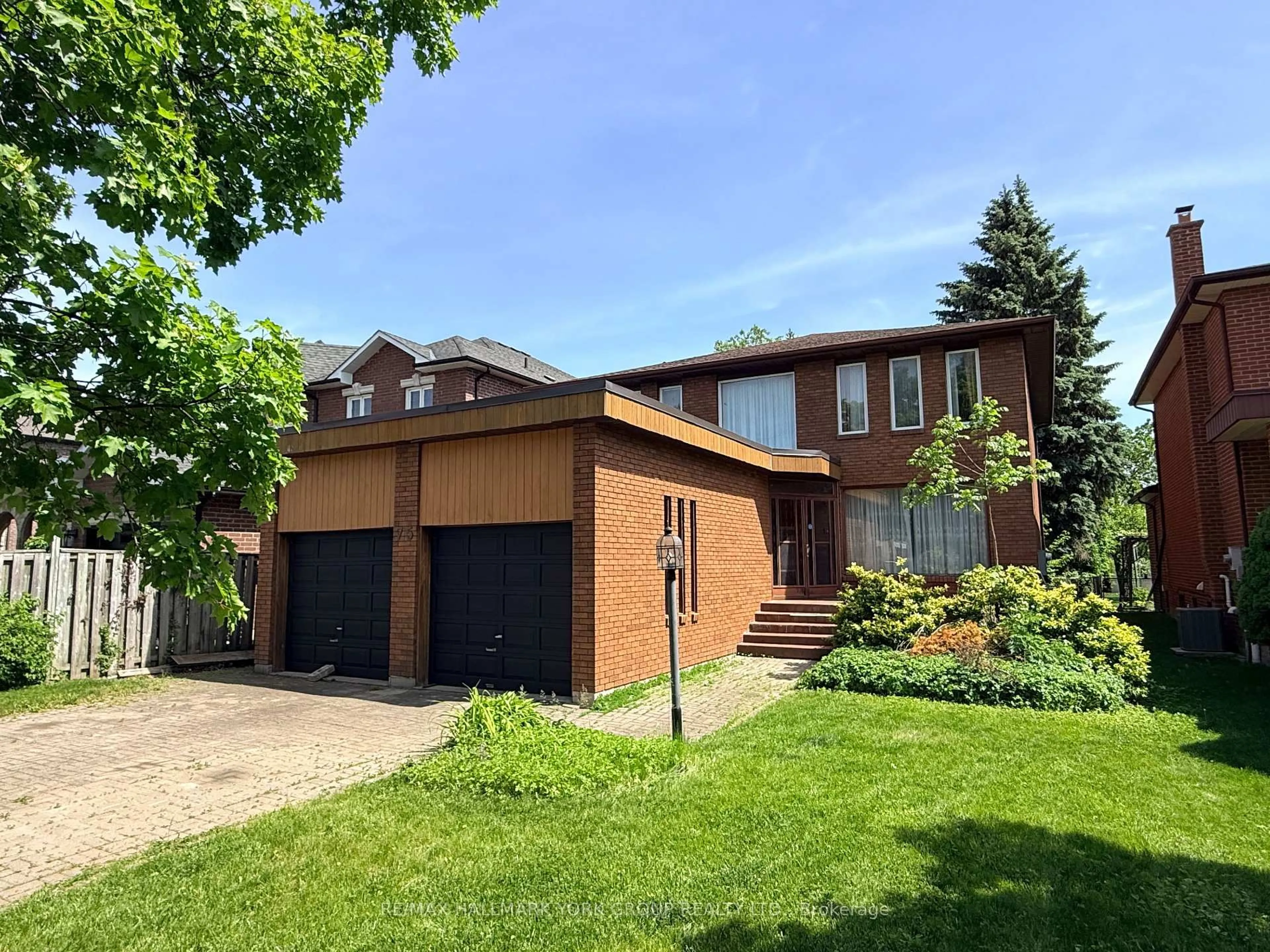 Unknown for 75 Spruce Ave, Richmond Hill Ontario L4C 6V9