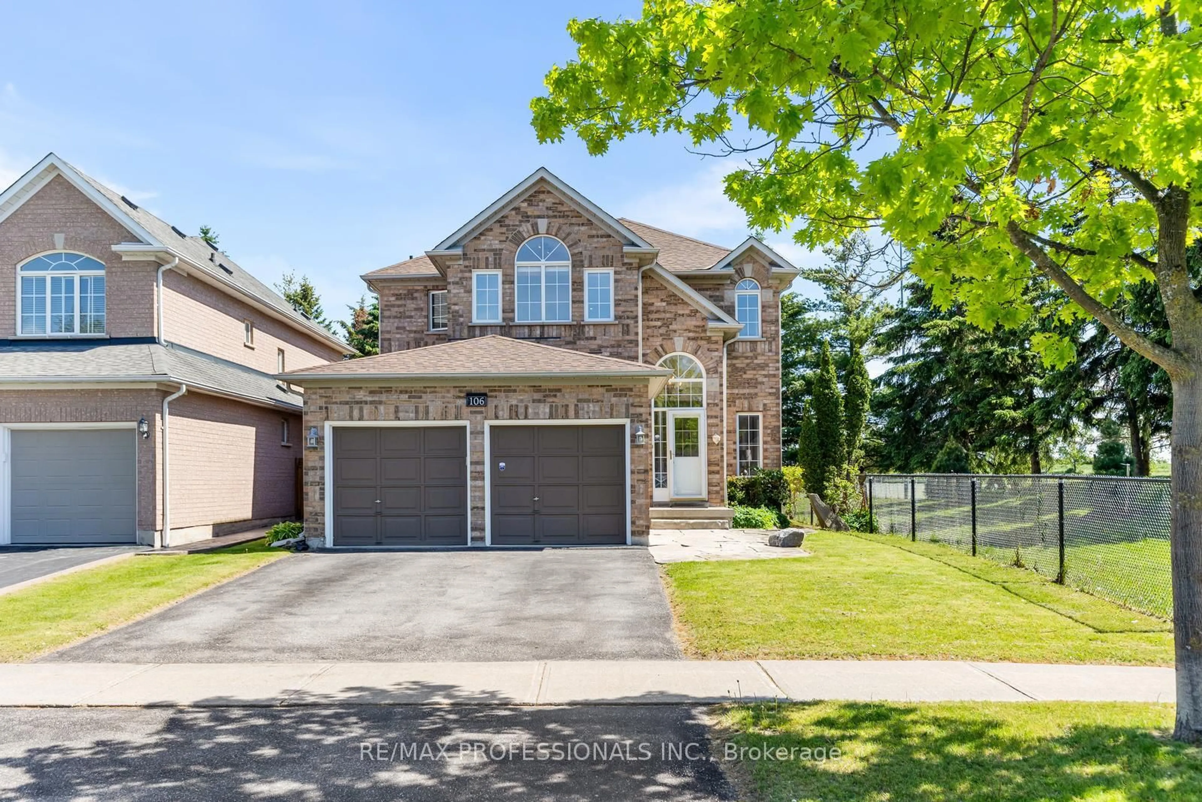 Home with brick exterior material, street for 106 Hollybush Dr, Vaughan Ontario L6A 2H3