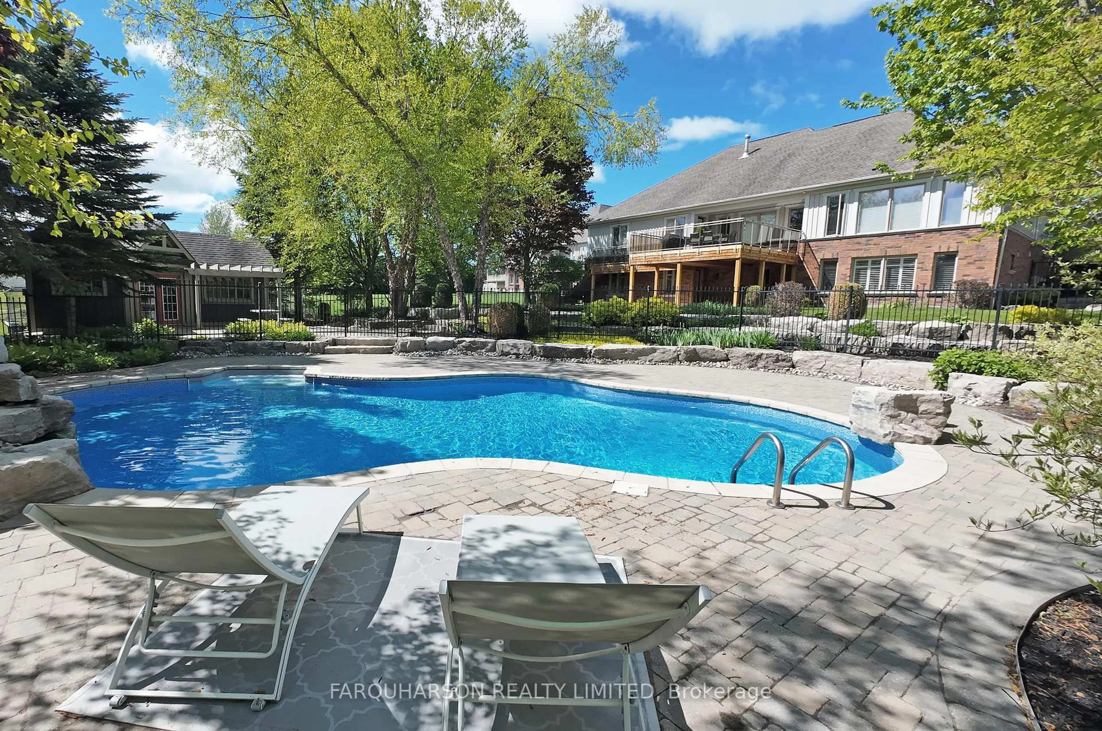 Pool for 15 Forestgreen Dr, Uxbridge Ontario L9P 0B8