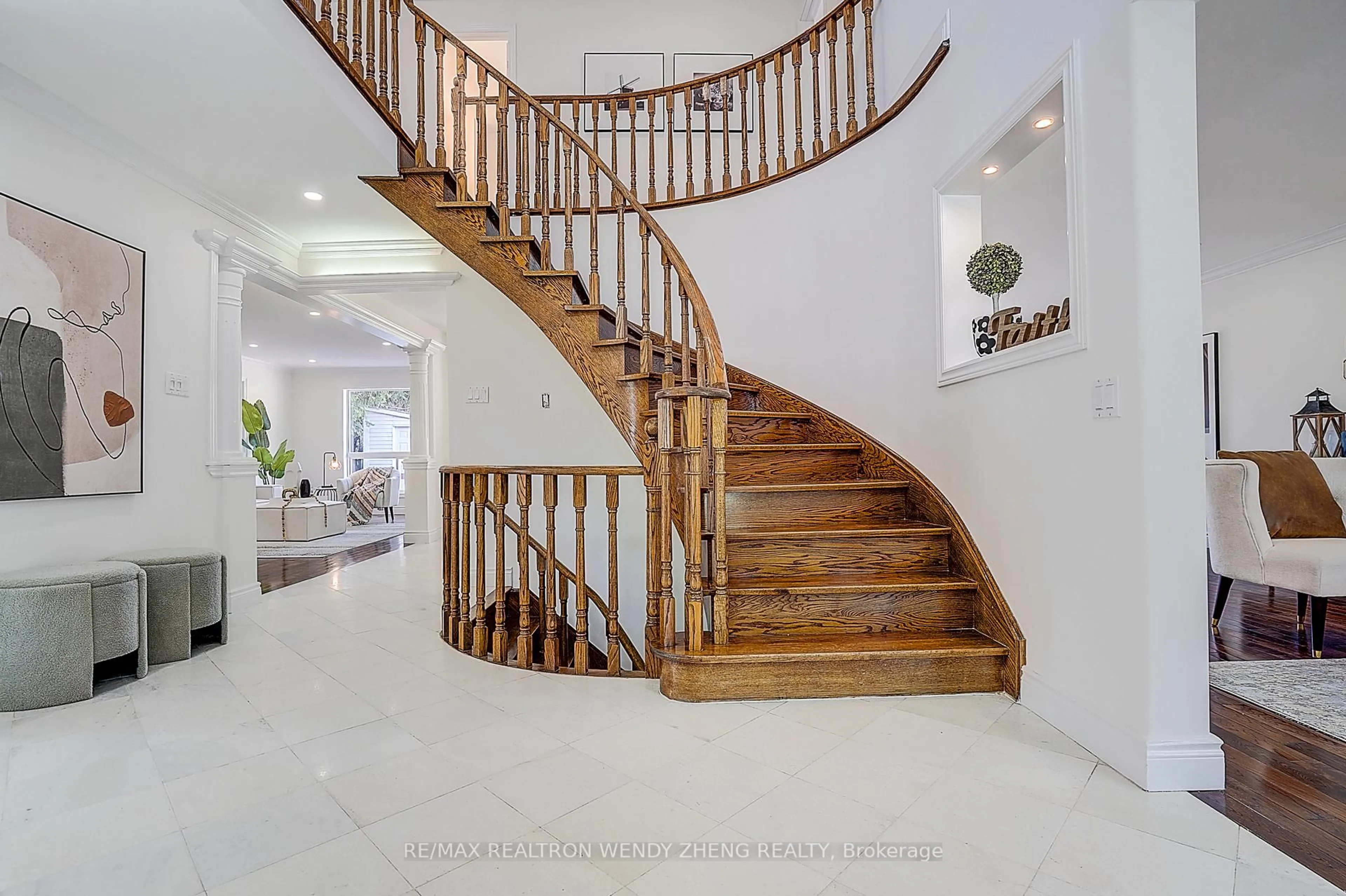 Stairs for 1 Evergreen Cres, Markham Ontario L3T 5V8