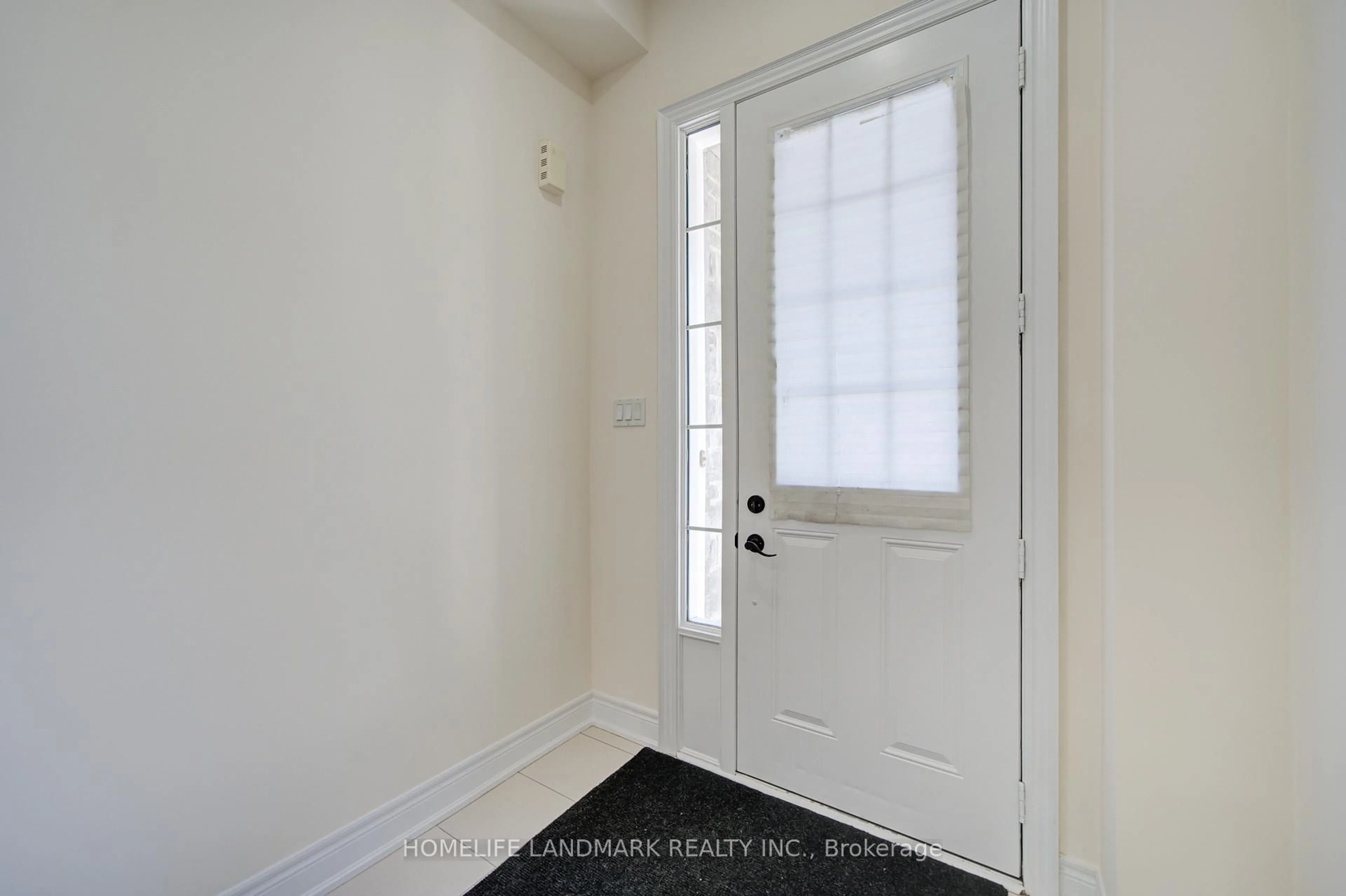 Indoor entryway for 36 Latchford Lane, Richmond Hill Ontario L4C 7V6