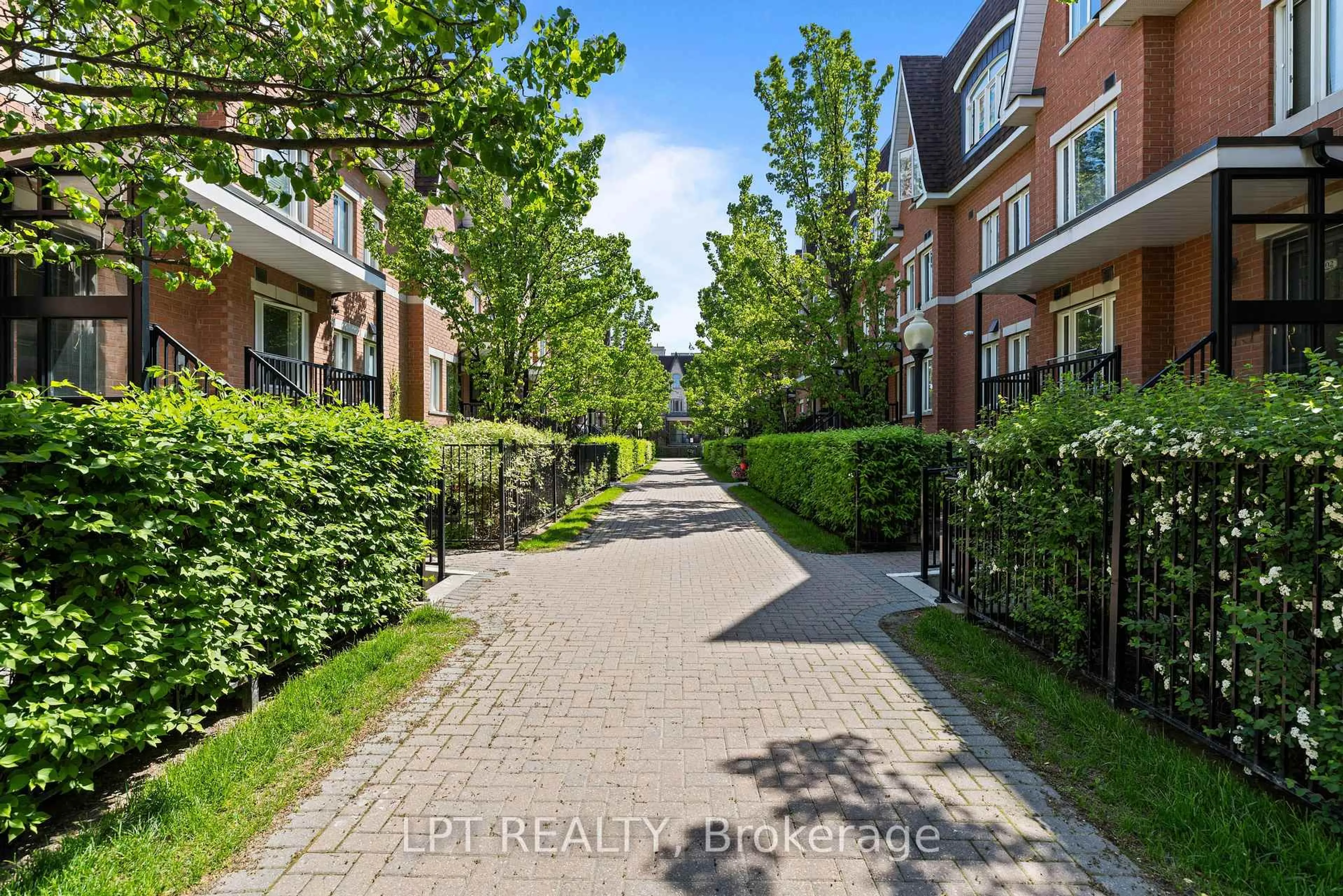 A pic from outside/outdoor area/front of a property/back of a property/a pic from drone, street for 312 John St #362, Markham Ontario L3T 0A7