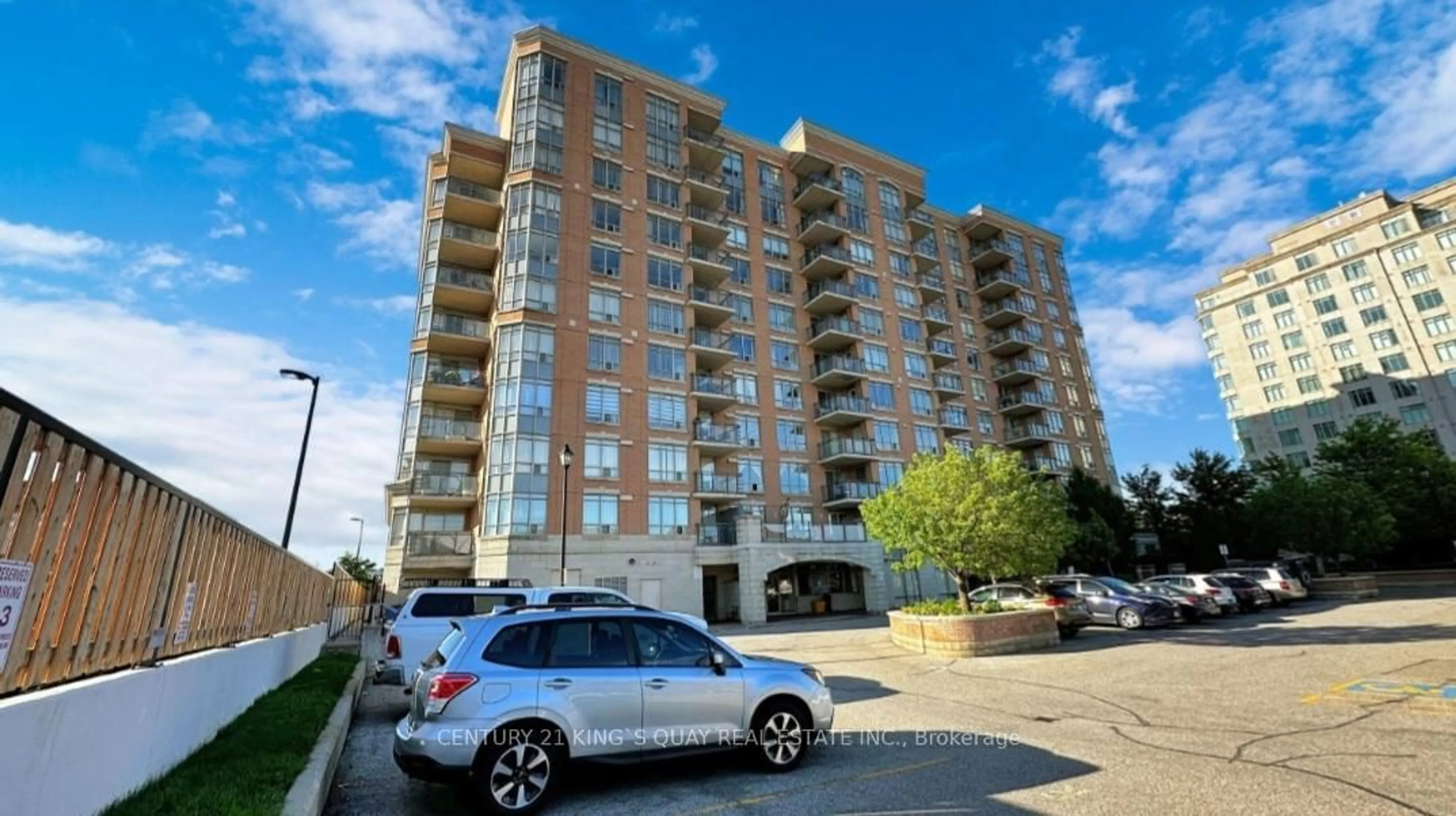 A pic from outside/outdoor area/front of a property/back of a property/a pic from drone, building for 130 Pond Dr #303, Markham Ontario L3T 7W5