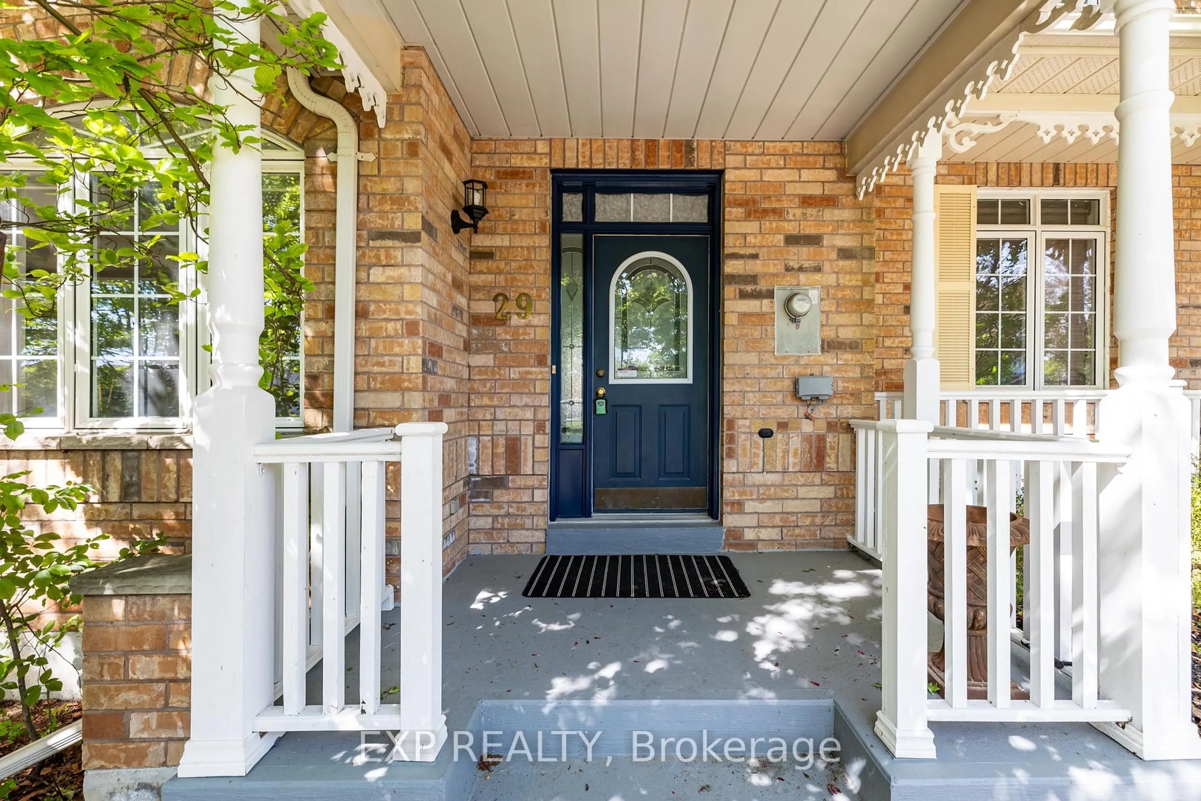 Indoor entryway for 29 Queens Plate Dr, Markham Ontario L6C 2A9