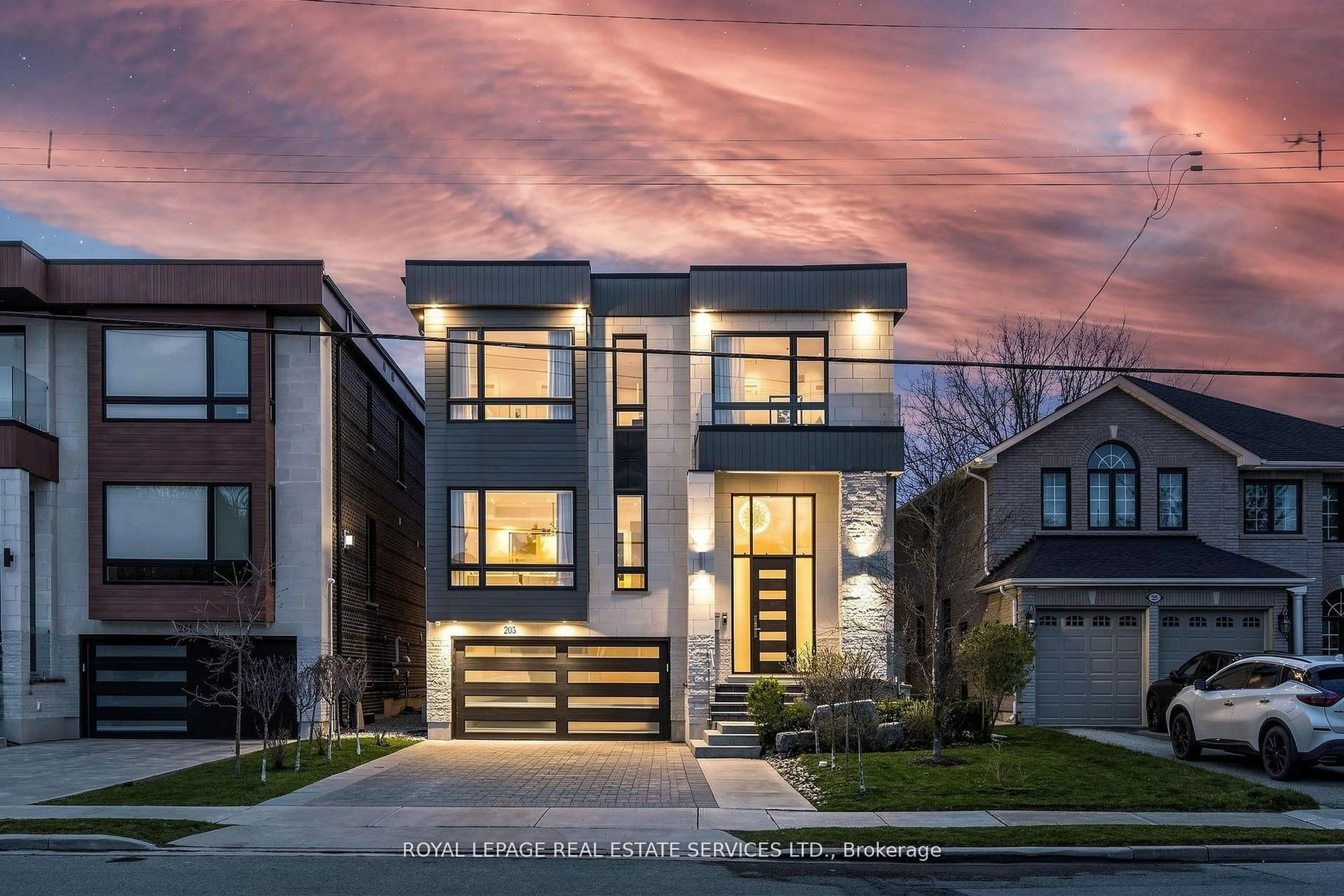 Home with brick exterior material, street for 203 Crestwood Rd, Vaughan Ontario L4J 1A8