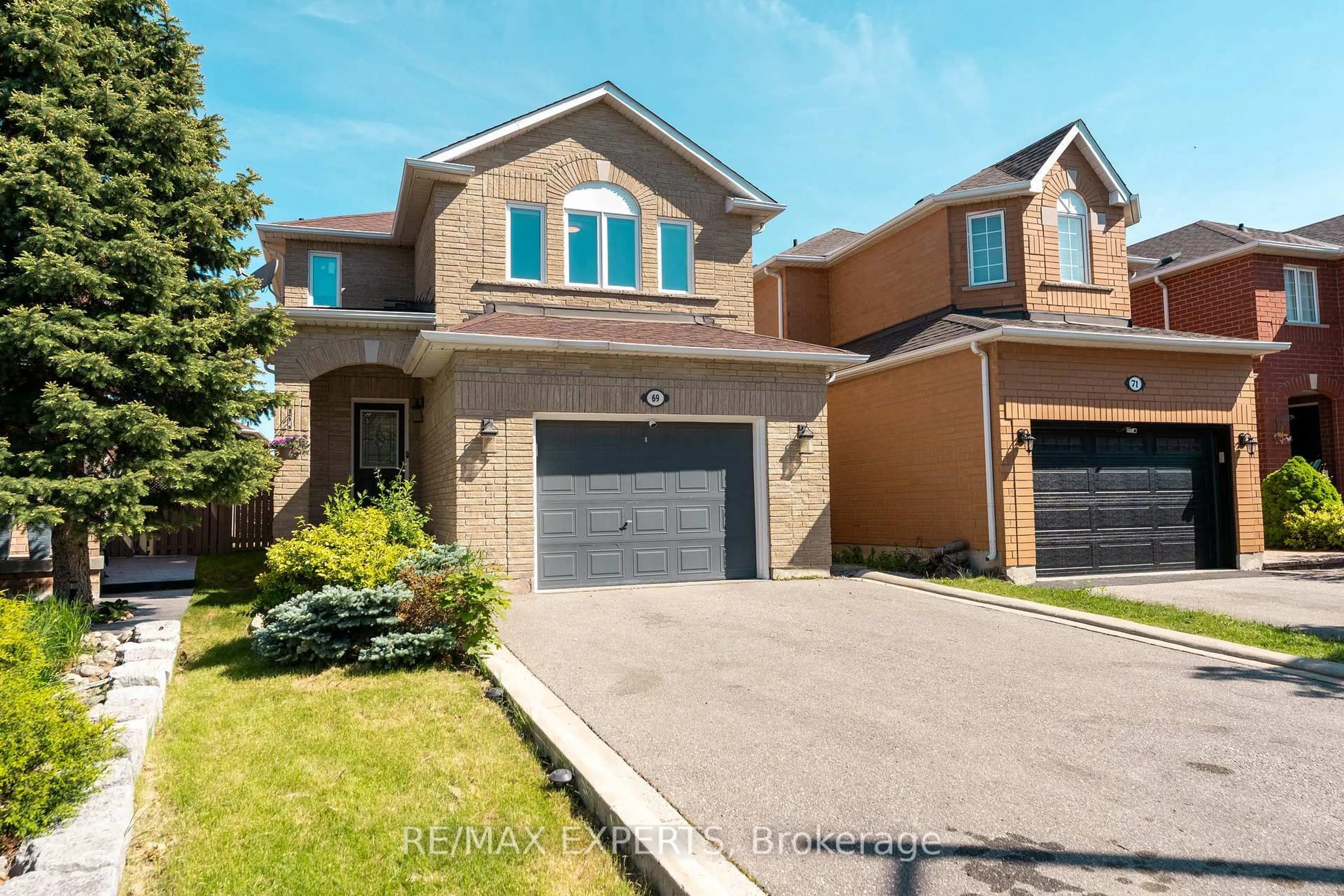 Home with brick exterior material, street for 69 Shetland Cres, Vaughan Ontario L6A 3B8