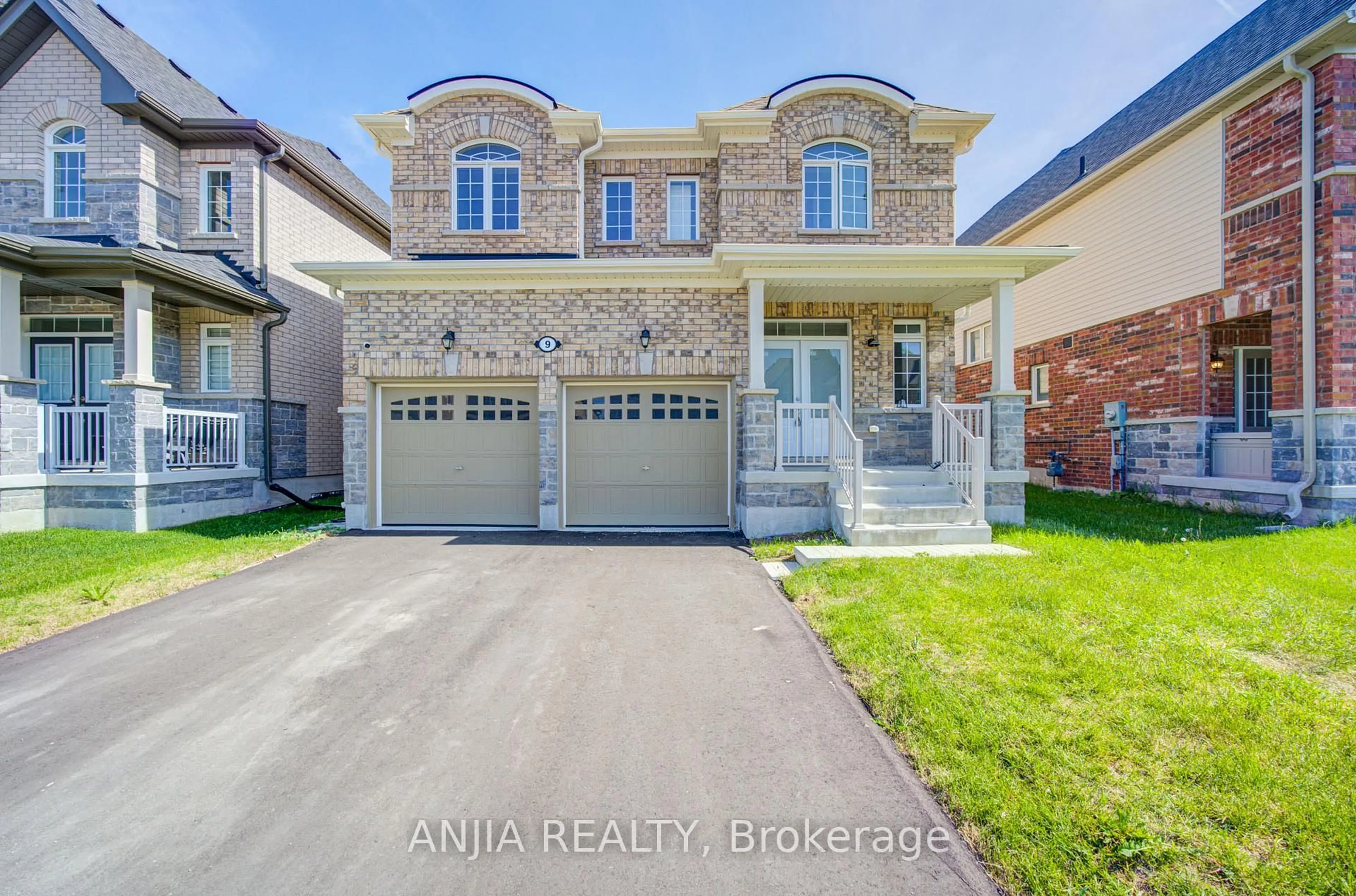 Unknown for 9 Cliff Thompson Crt, Georgina Ontario L0E 1R0