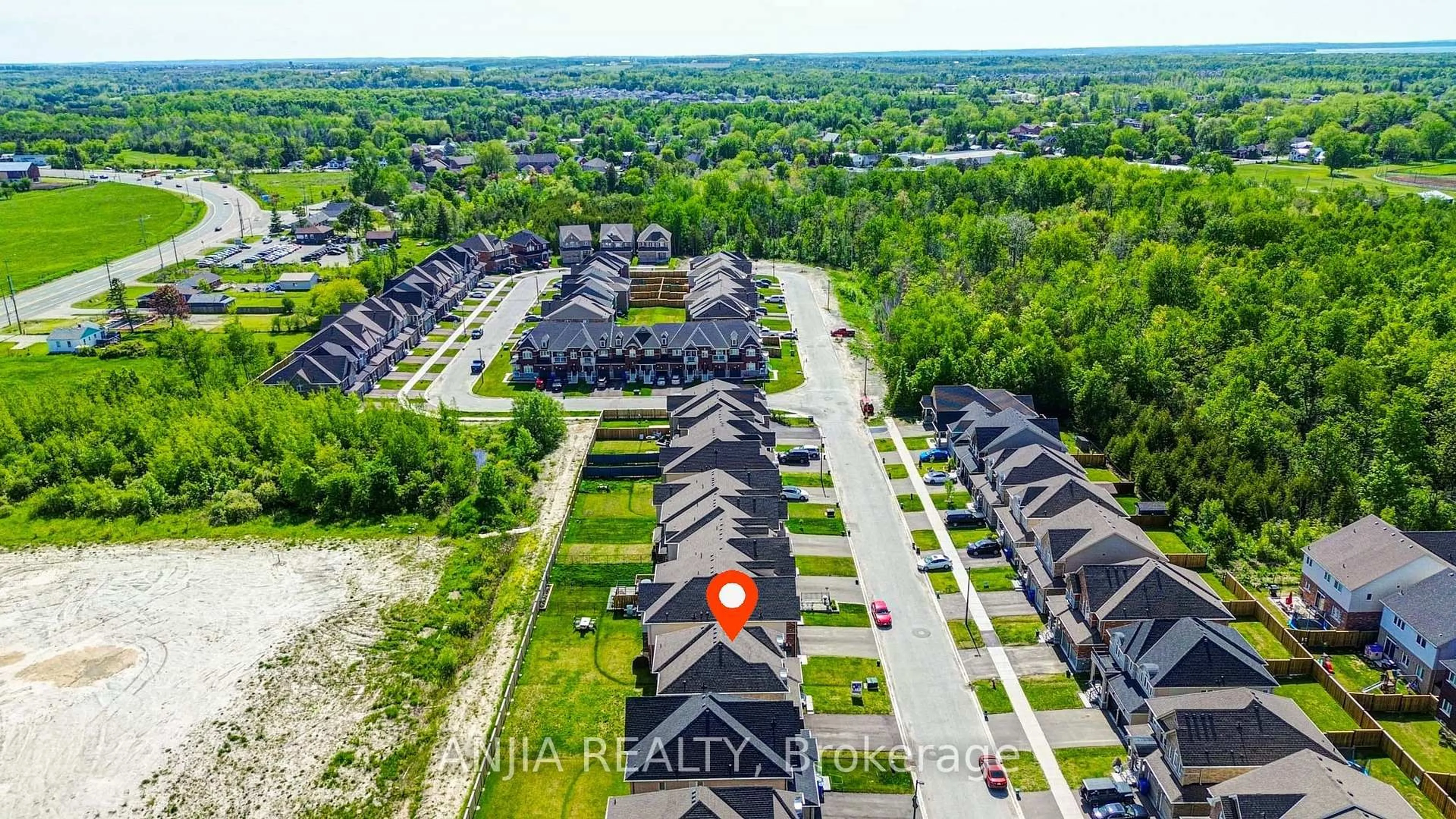 A pic from outside/outdoor area/front of a property/back of a property/a pic from drone, unknown for 9 Cliff Thompson Crt, Georgina Ontario L0E 1R0