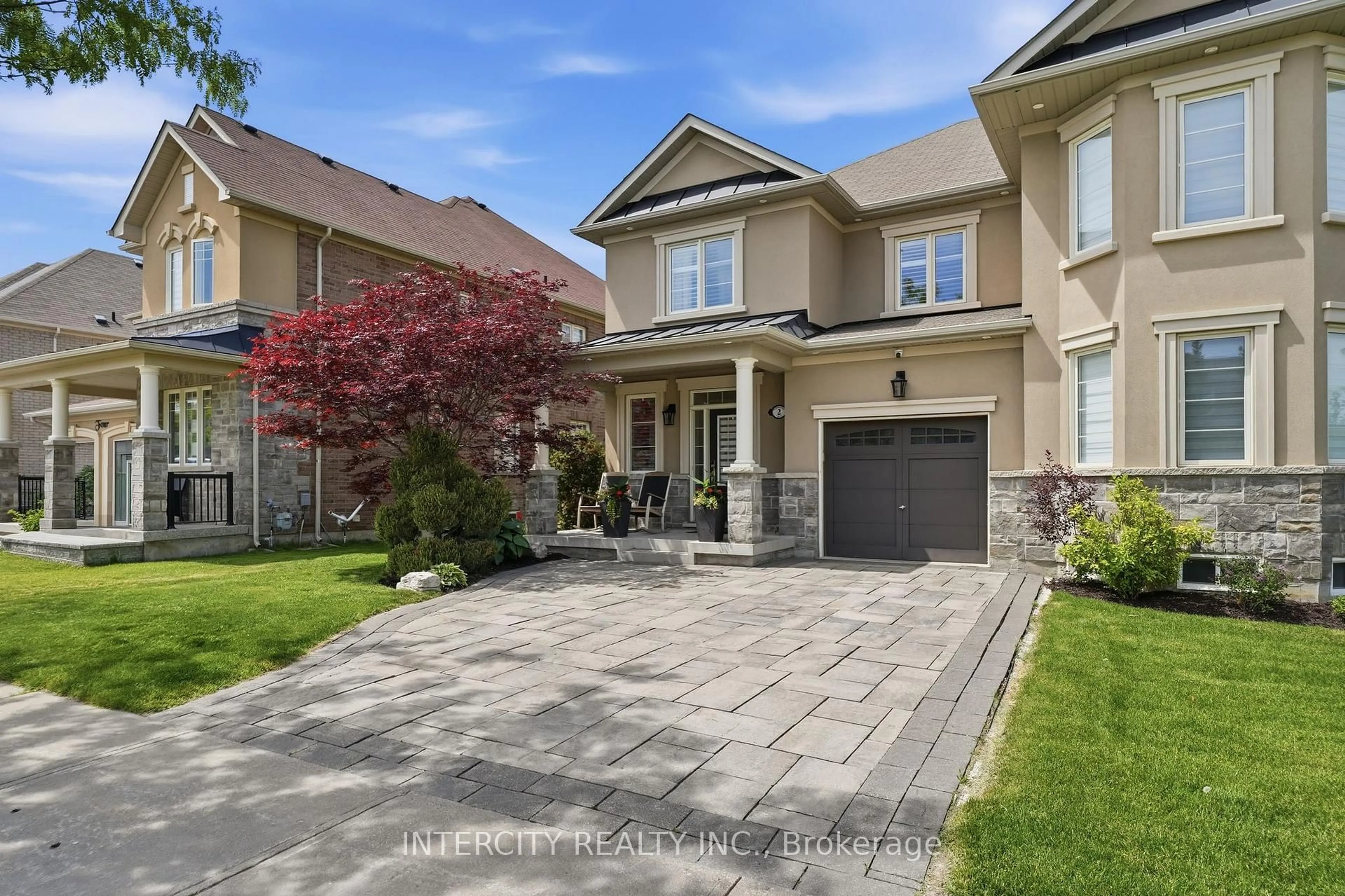 Home with brick exterior material, street for 2 Fairmont Ridge Tr, King Ontario L7B 0A4