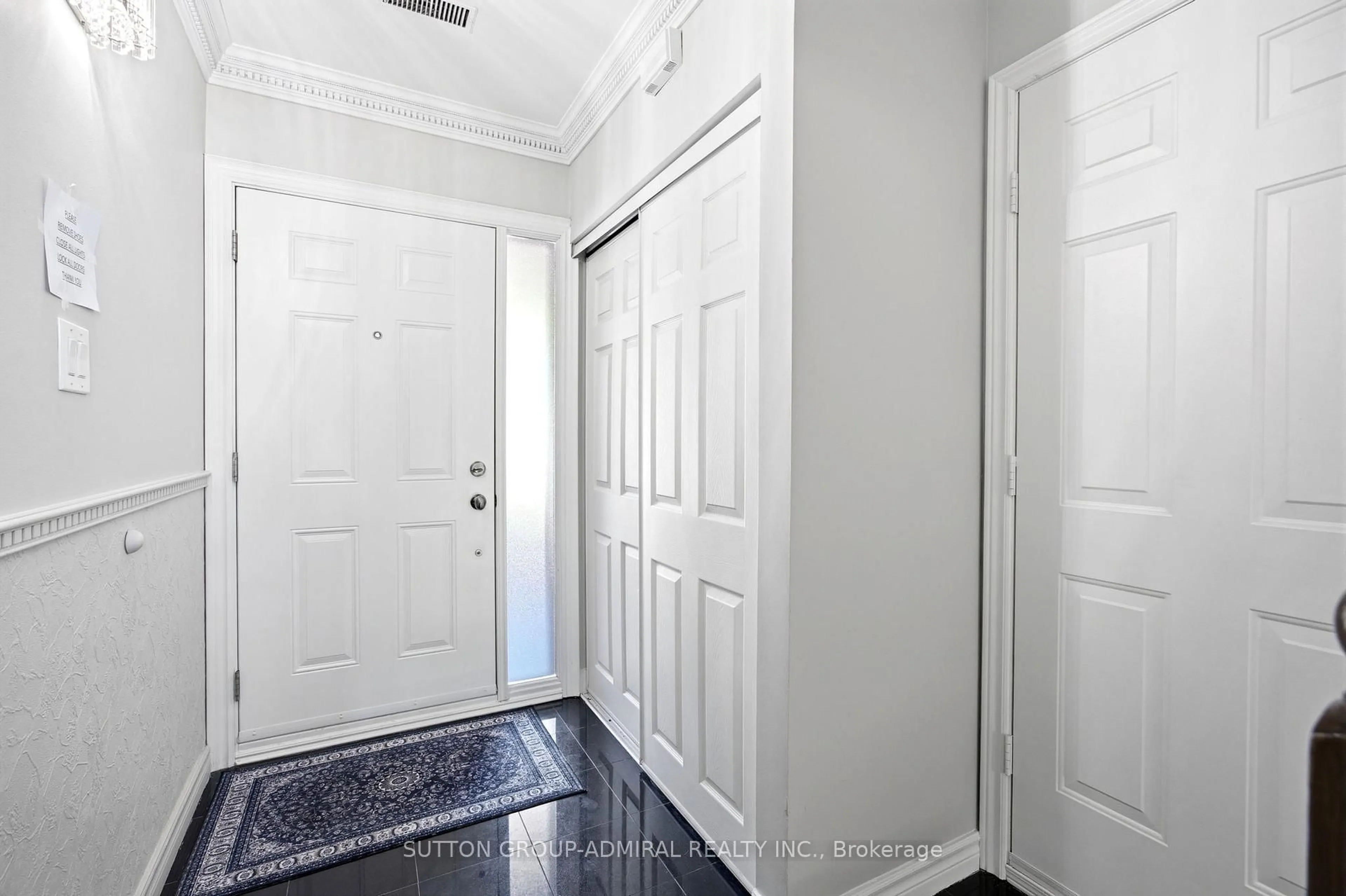 Indoor entryway for 37 Old Firehall Lane, Vaughan Ontario L4L 8W3