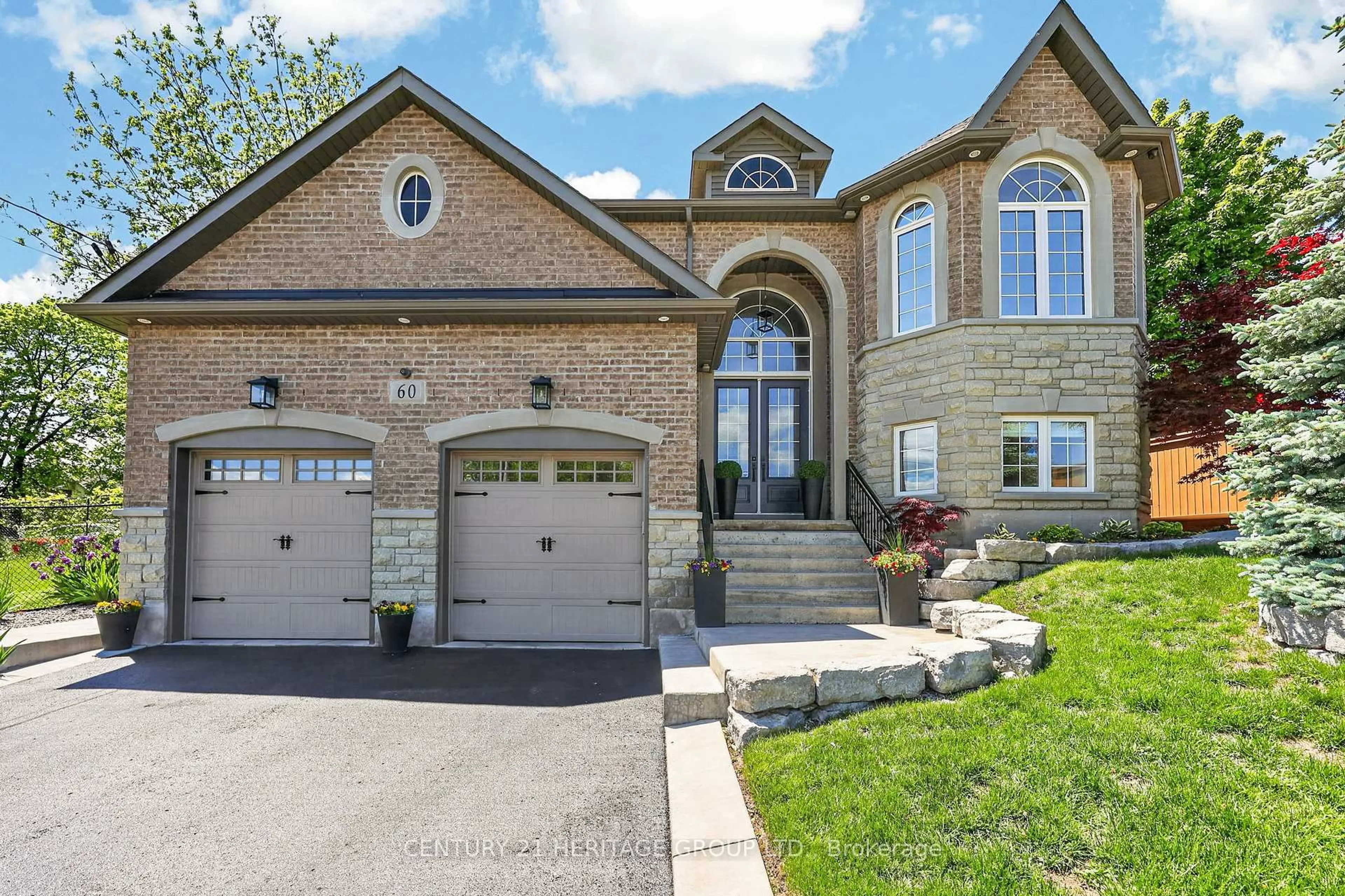 Home with brick exterior material, street for 60 Colborne St, Bradford West Gwillimbury Ontario L3Z 1C5