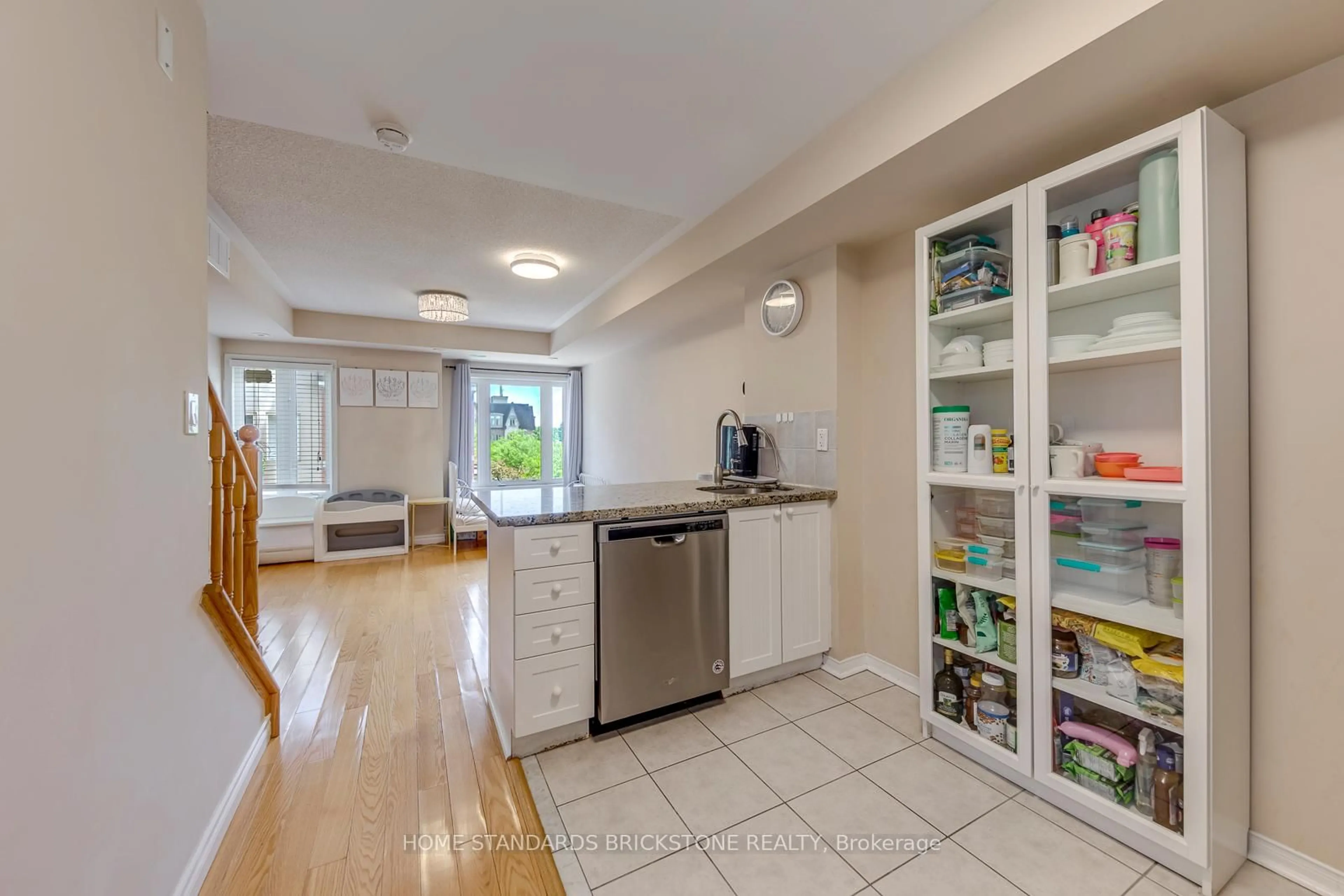Unknown for 306 John St #291, Markham Ontario L3T 0A7