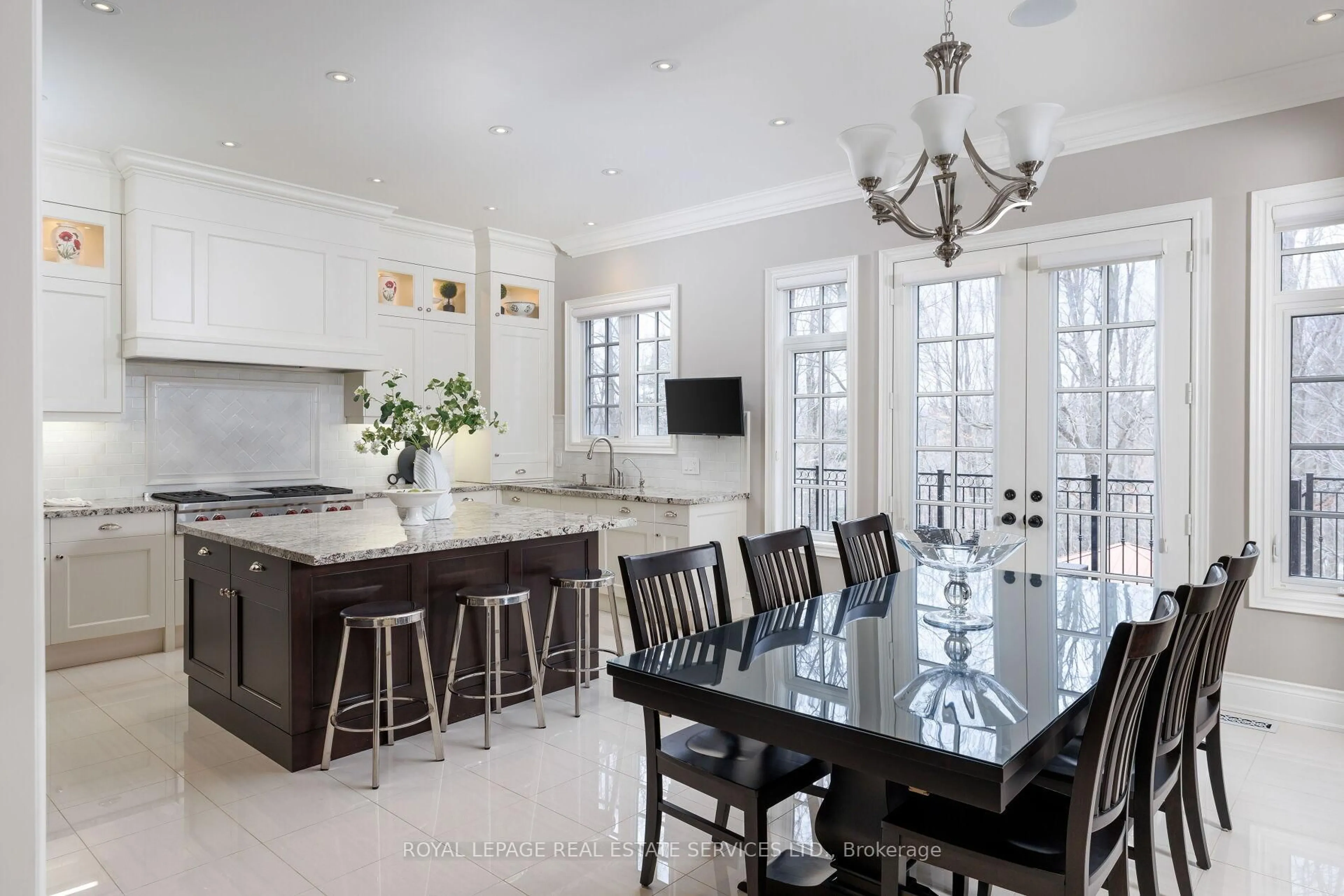 Contemporary kitchen, ceramic/tile floor for 68 Annsleywood Crt, Vaughan Ontario L4H 4G6