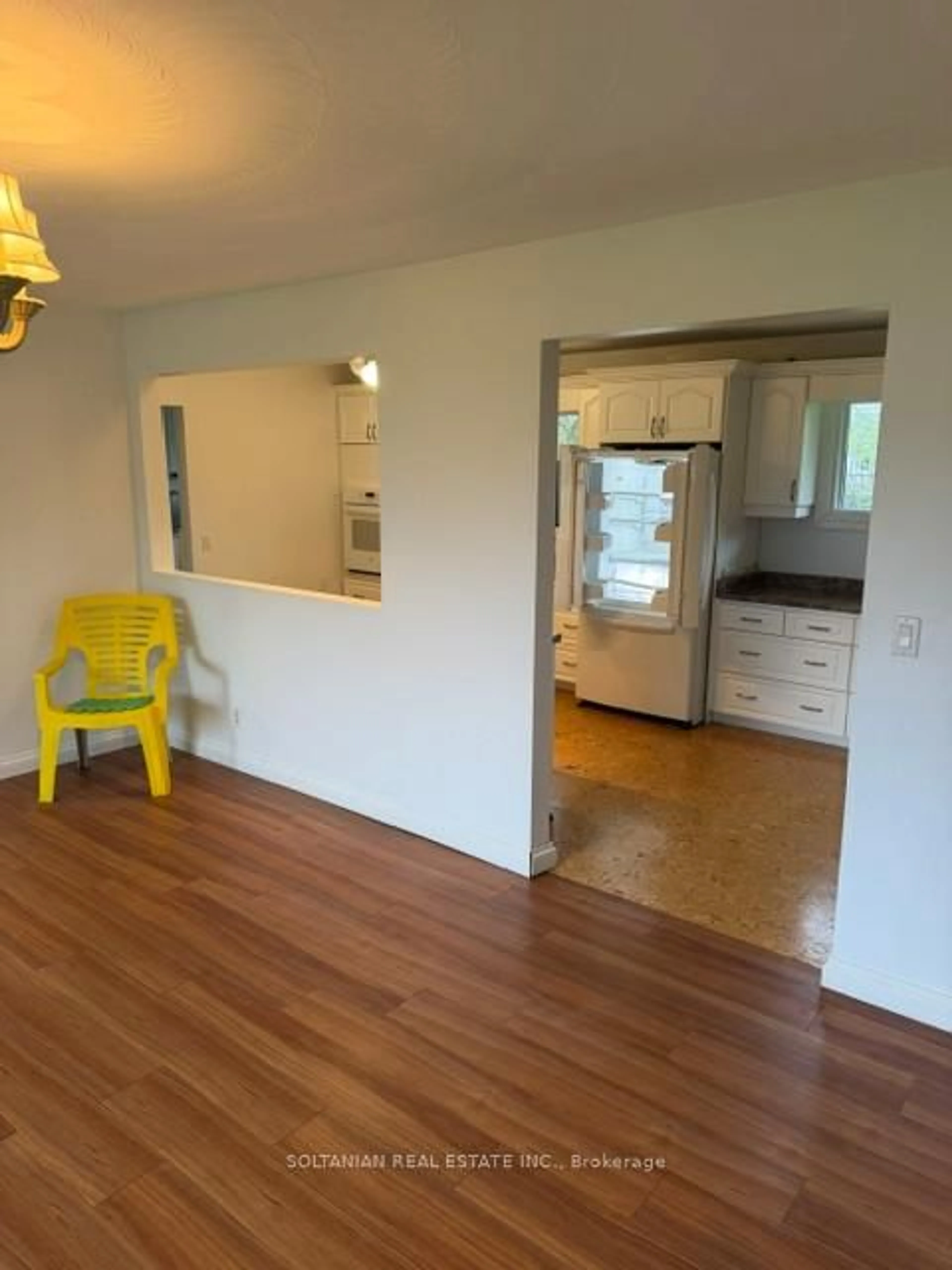 A pic of a room for 66 Tulip St, Georgina Ontario L4P 1C7