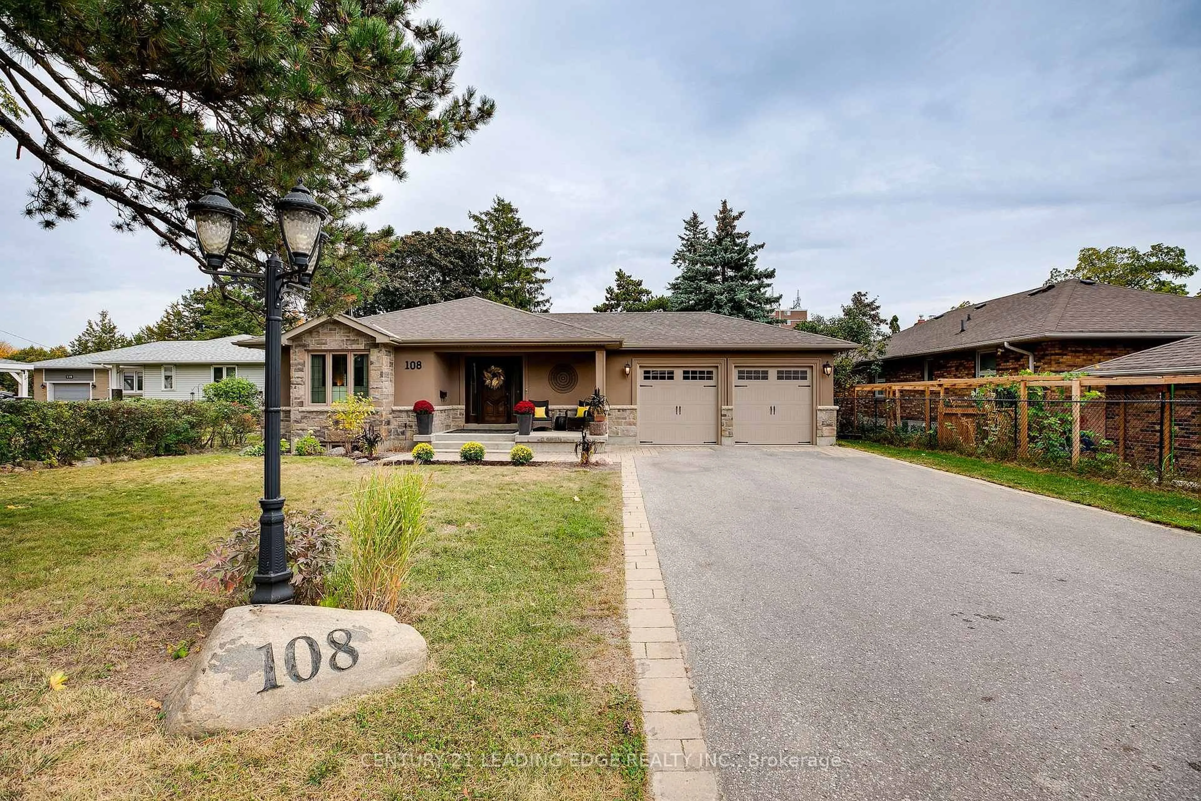 Home with brick exterior material, street for 108 Robinson St, Markham Ontario L3P 1P1