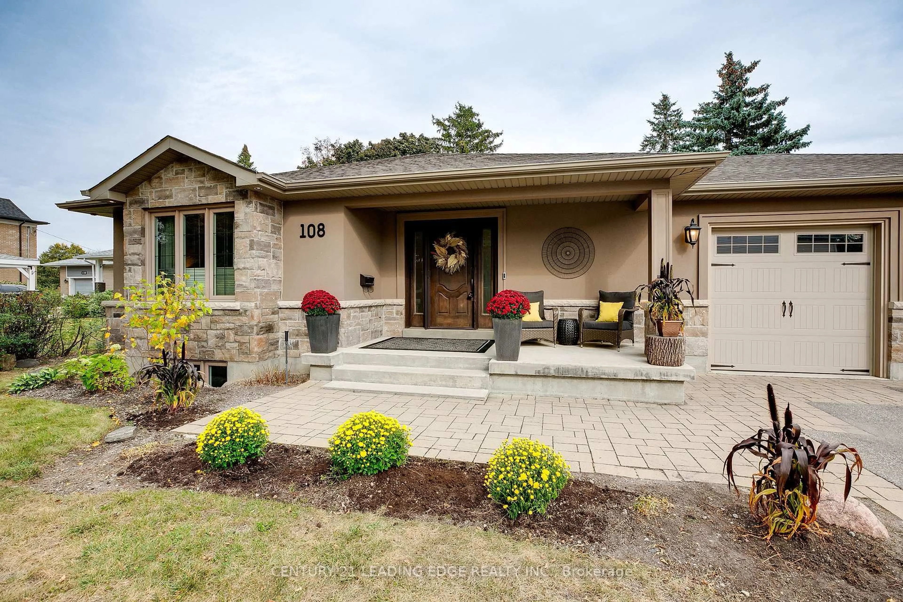 Home with brick exterior material, street for 108 Robinson St, Markham Ontario L3P 1P1