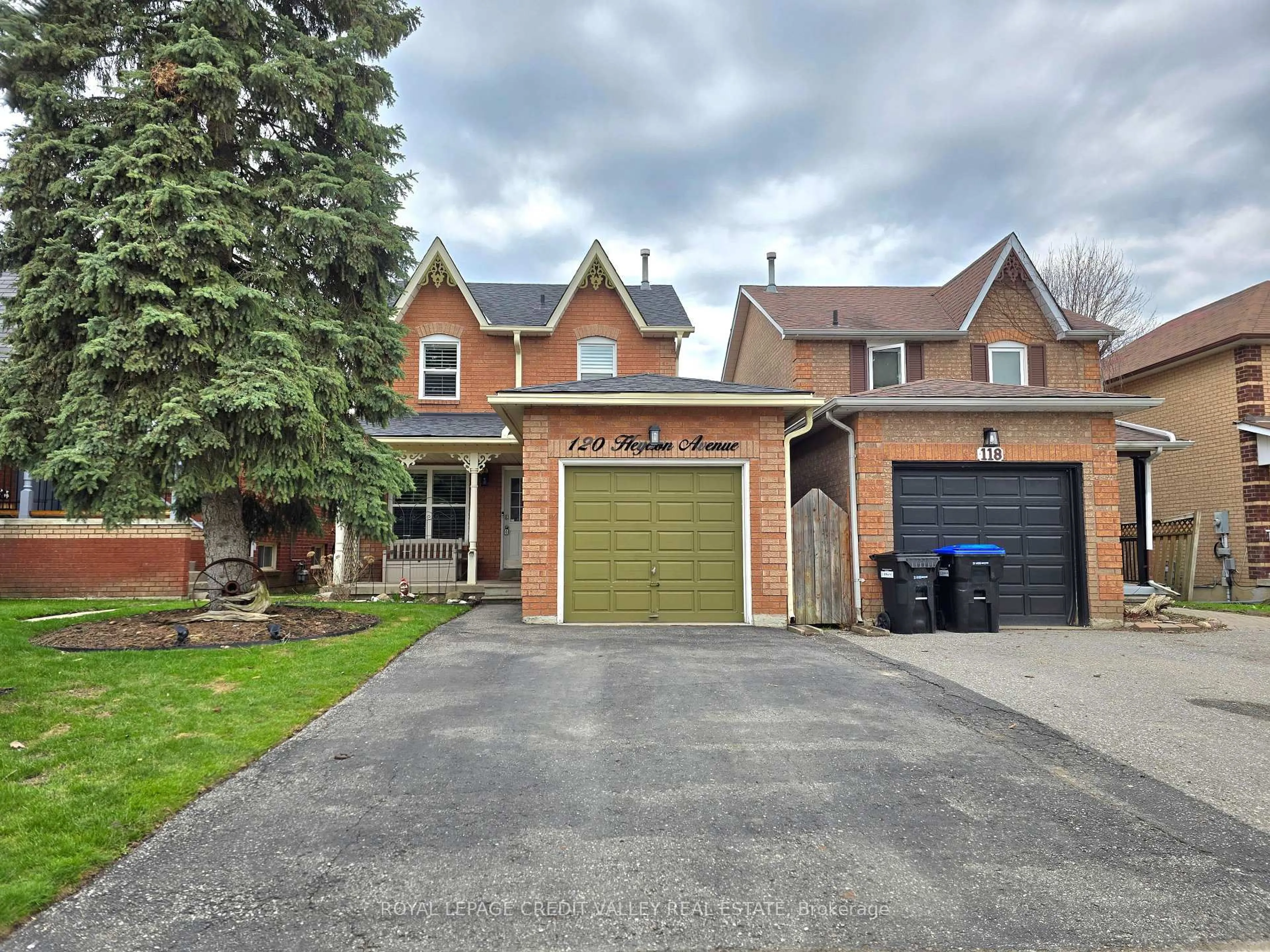 Home with brick exterior material, street for 120 Heydon Ave, New Tecumseth Ontario L9R 1N6
