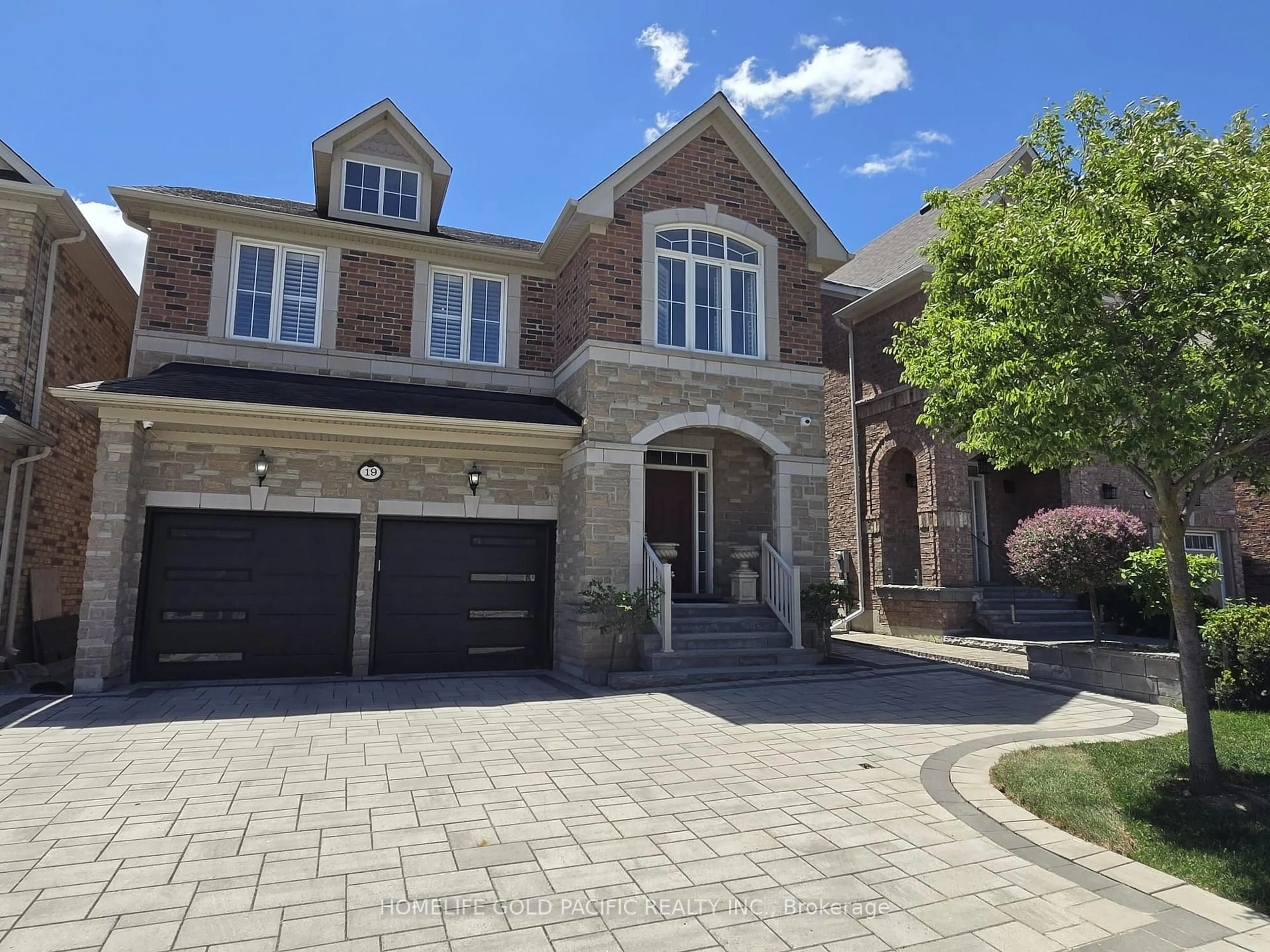 Home with brick exterior material, street for 19 Bruce Thomson Dr, Markham Ontario L6C 0K2
