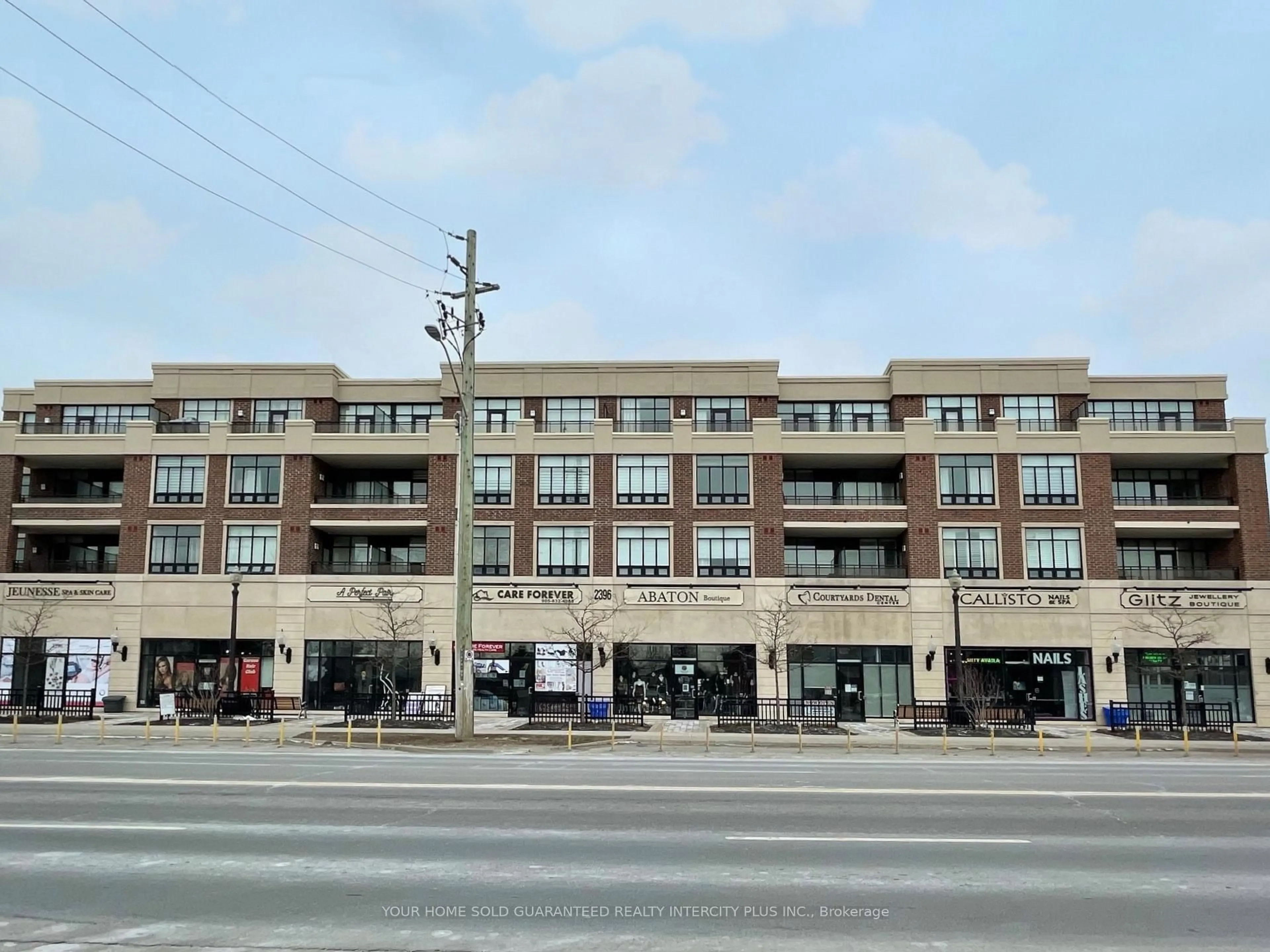 Blurry image for 2396 Major MacKenzie Dr, Vaughan Ontario L6A 4Y1