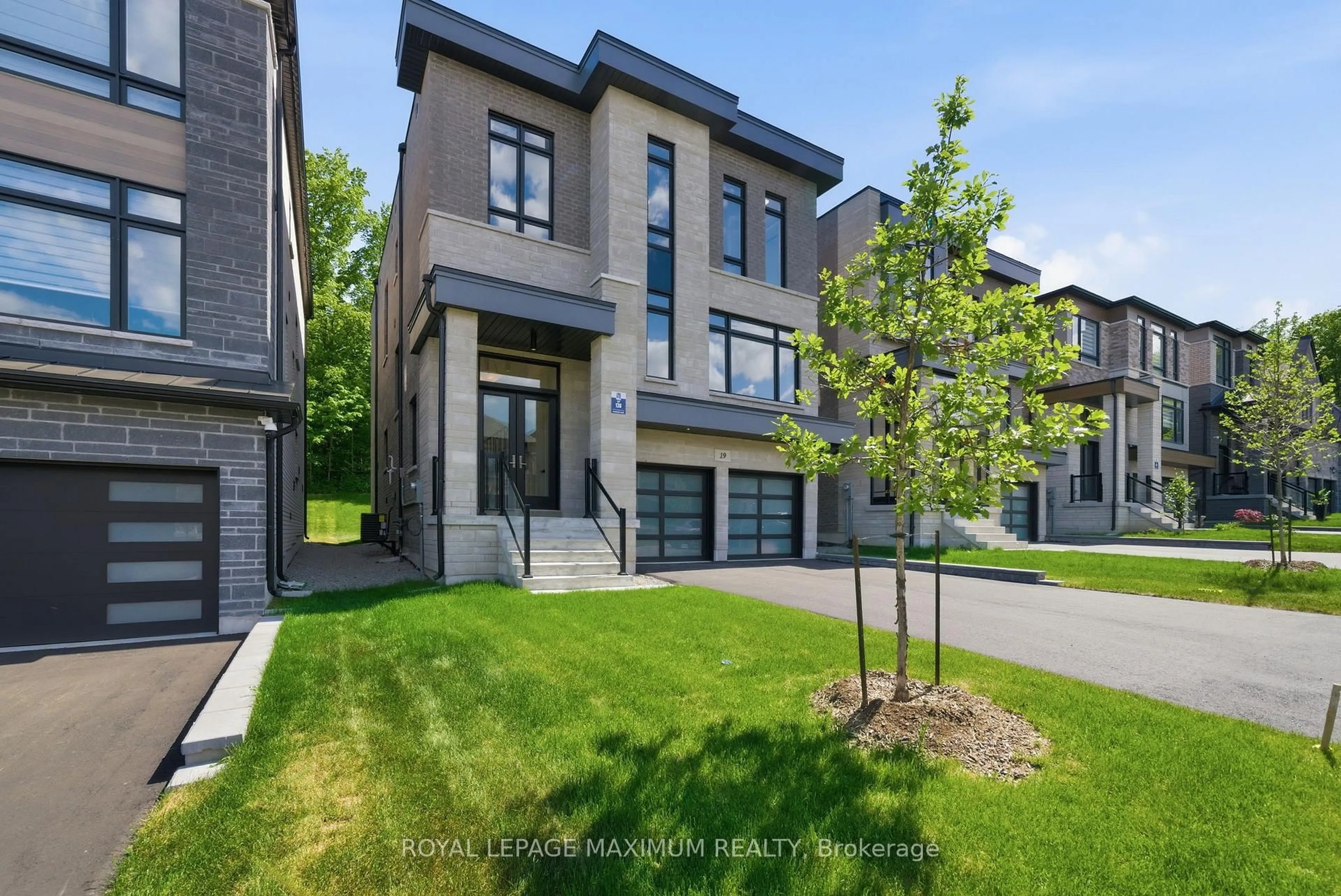 Home with brick exterior material, street for 19 Donsgrove Crt, Vaughan Ontario L4J 9A1