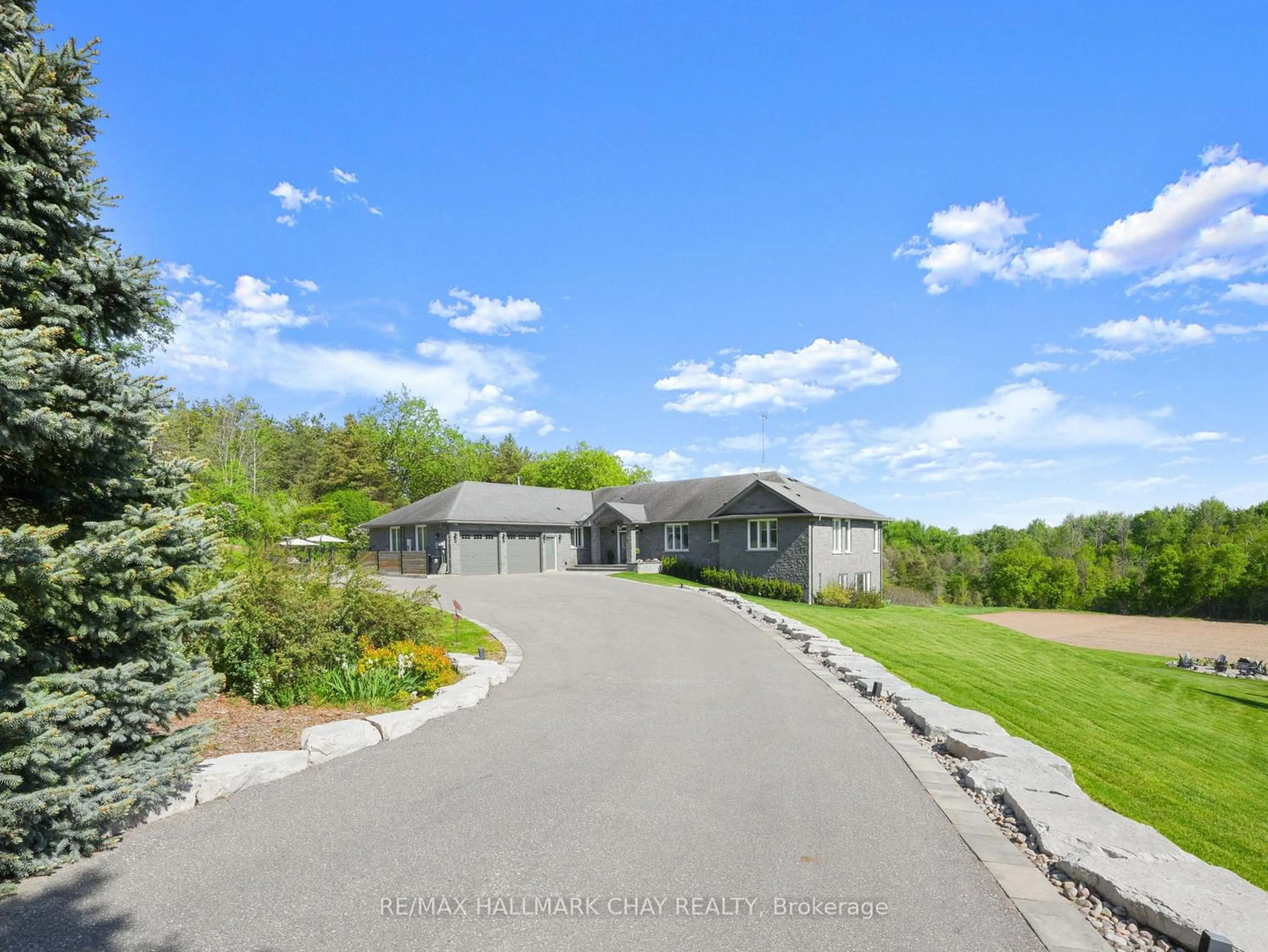 A pic from outside/outdoor area/front of a property/back of a property/a pic from drone, unknown for 7765 5 Sideroad Tosorontio, Adjala-Tosorontio Ontario L9R 1V3