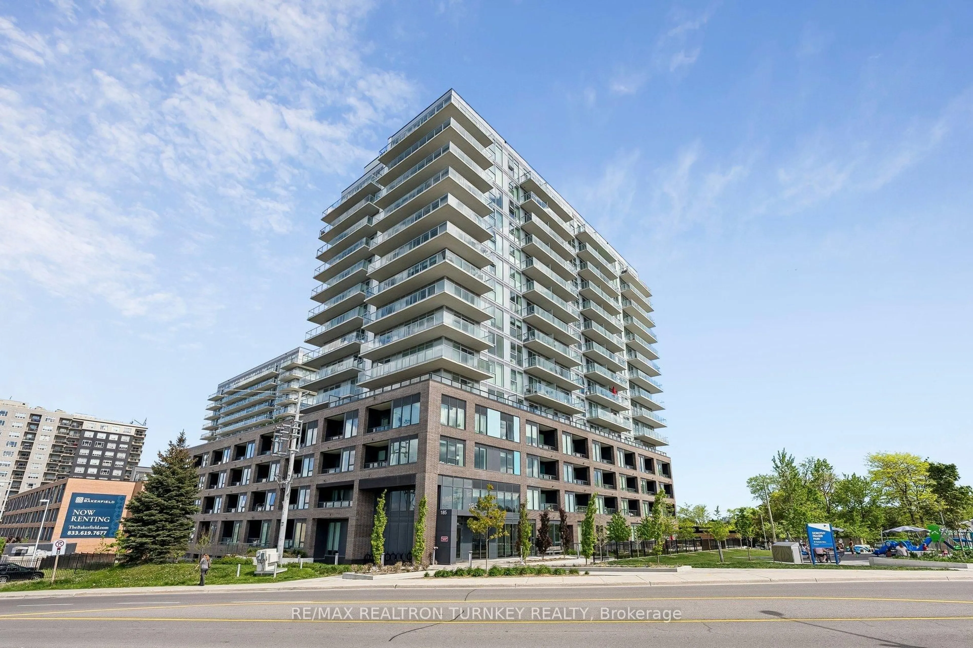 Unknown for 185 Deerfield Rd #311, Newmarket Ontario L3Y 0G7