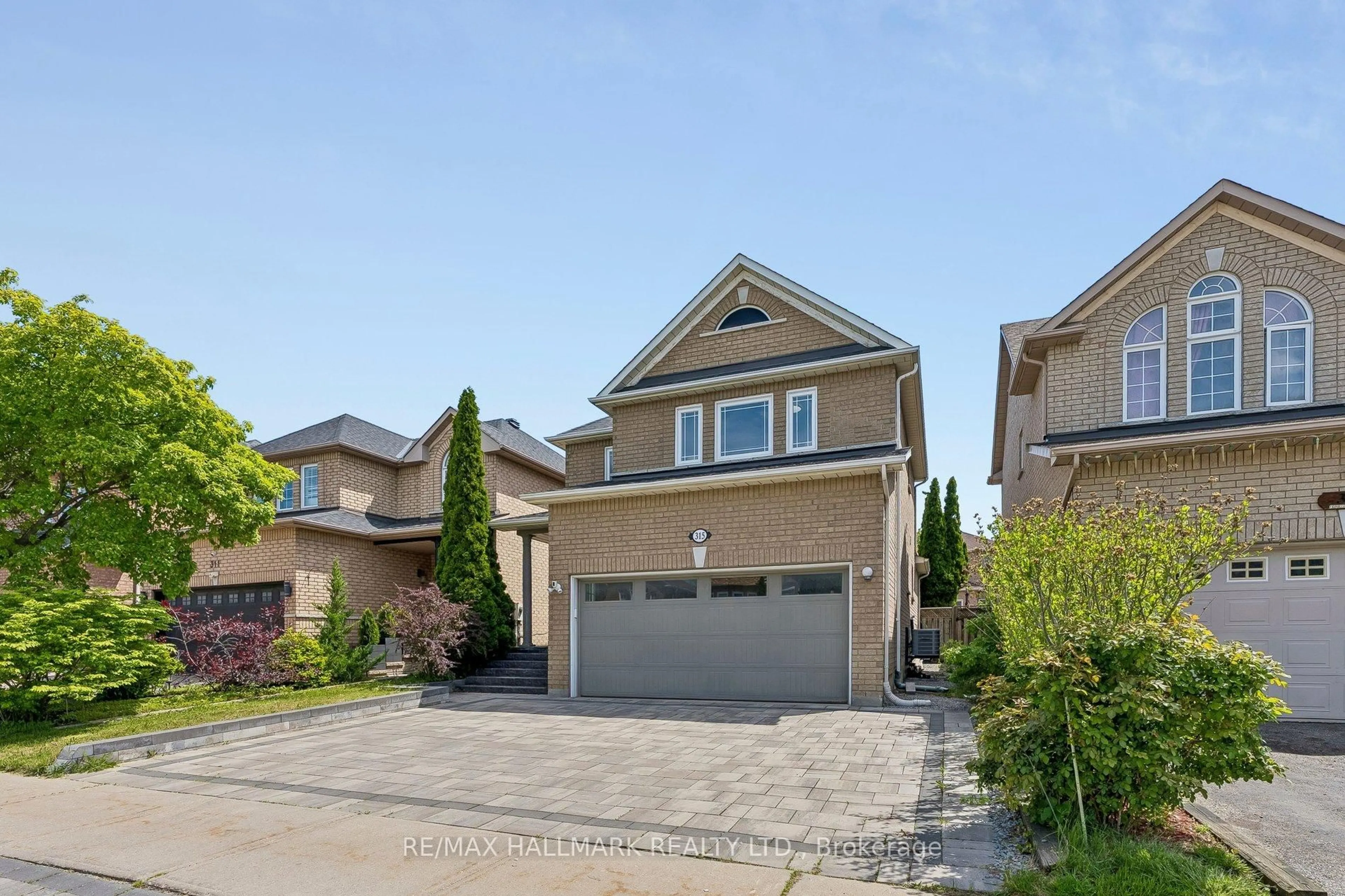 Unknown for 315 Forest Run Blvd, Vaughan Ontario L4K 5K1