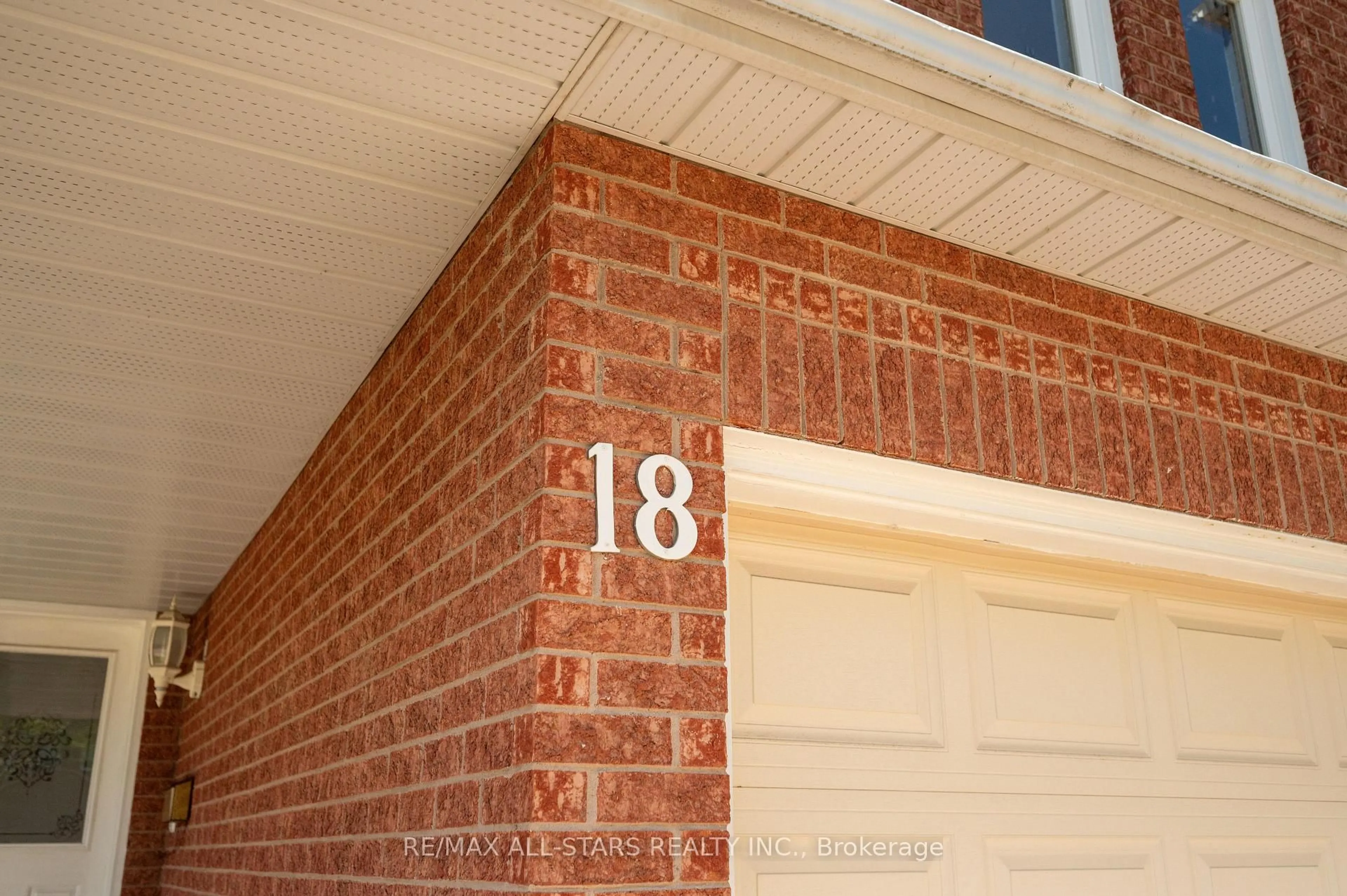 Home with brick exterior material, building for 18 Lismer Crt, Markham Ontario L3R 0G2