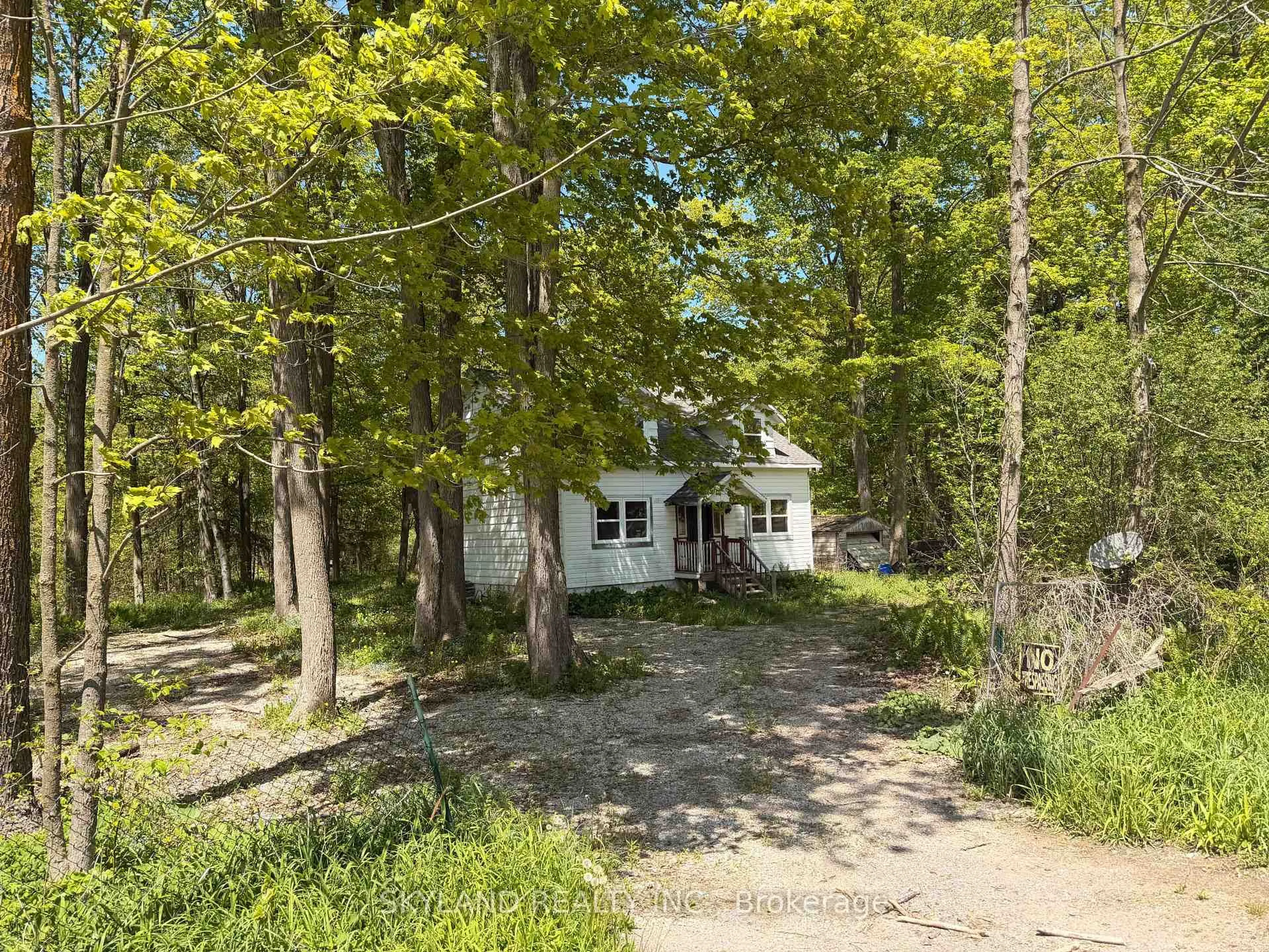 A pic from outside/outdoor area/front of a property/back of a property/a pic from drone, forest/trees view for 2692 Vandorf Sdrd, Whitchurch-Stouffville Ontario L0H 1G0