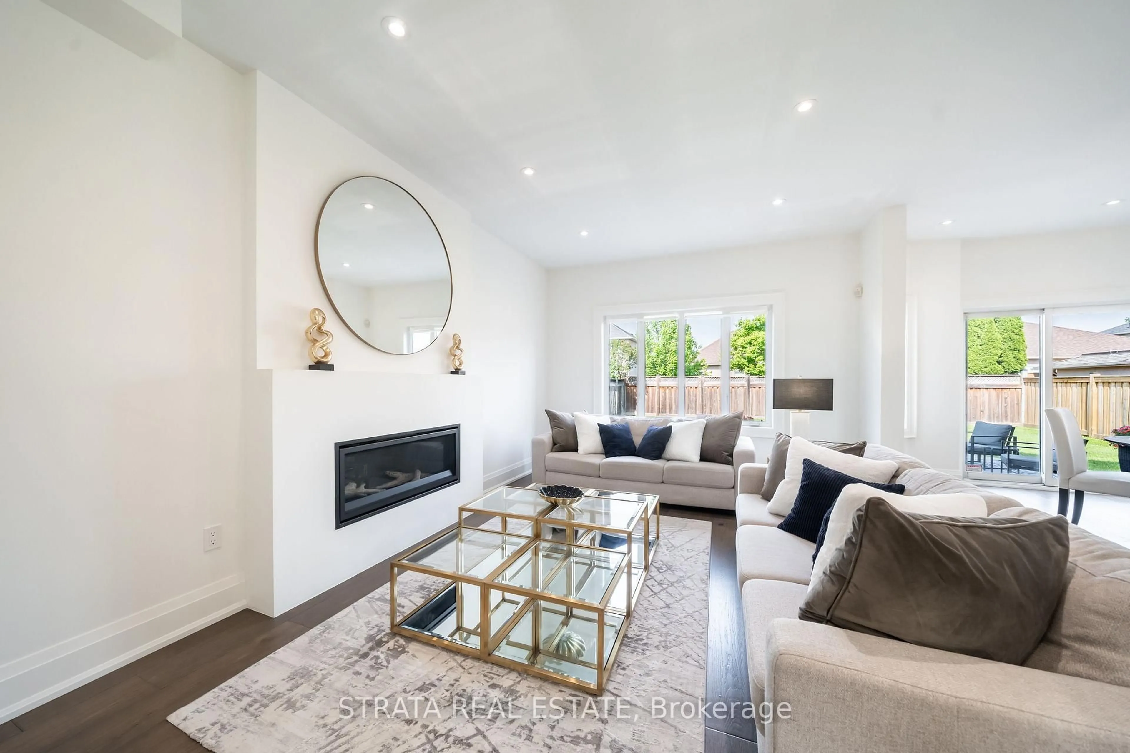 Living room with furniture, unknown for 39 Dunblane Ave, Vaughan Ontario L6A 2N9