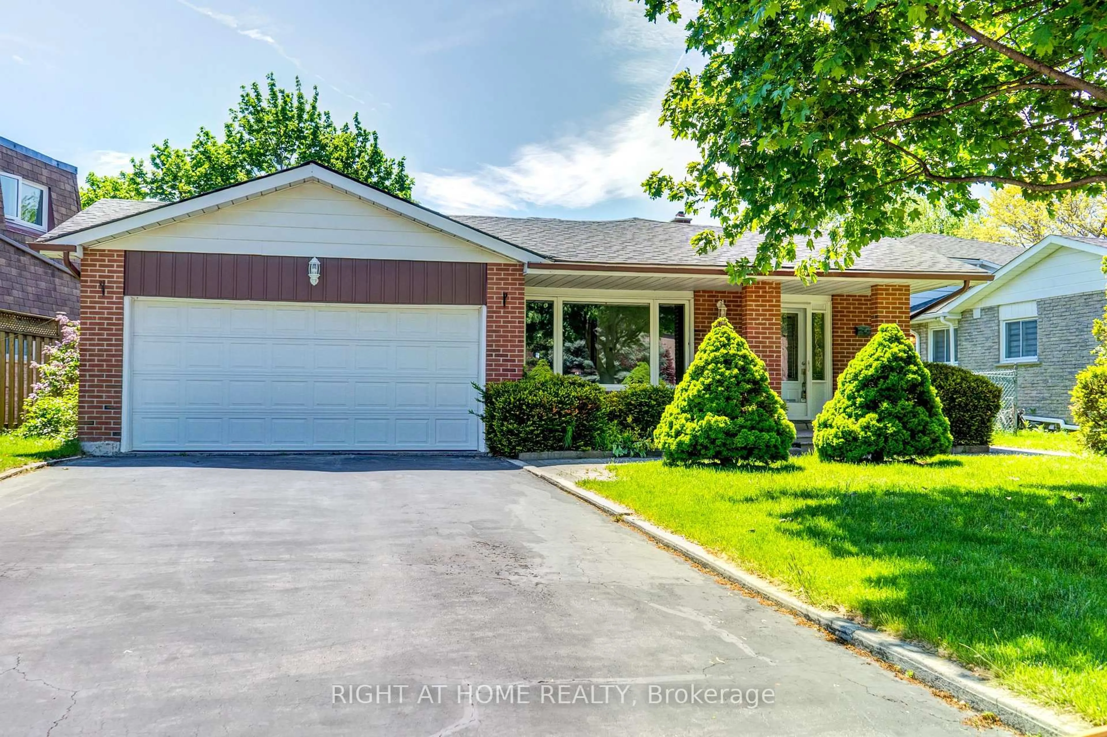 Home with brick exterior material, street for 47 Shieldmark Cres, Markham Ontario L3T 3T6