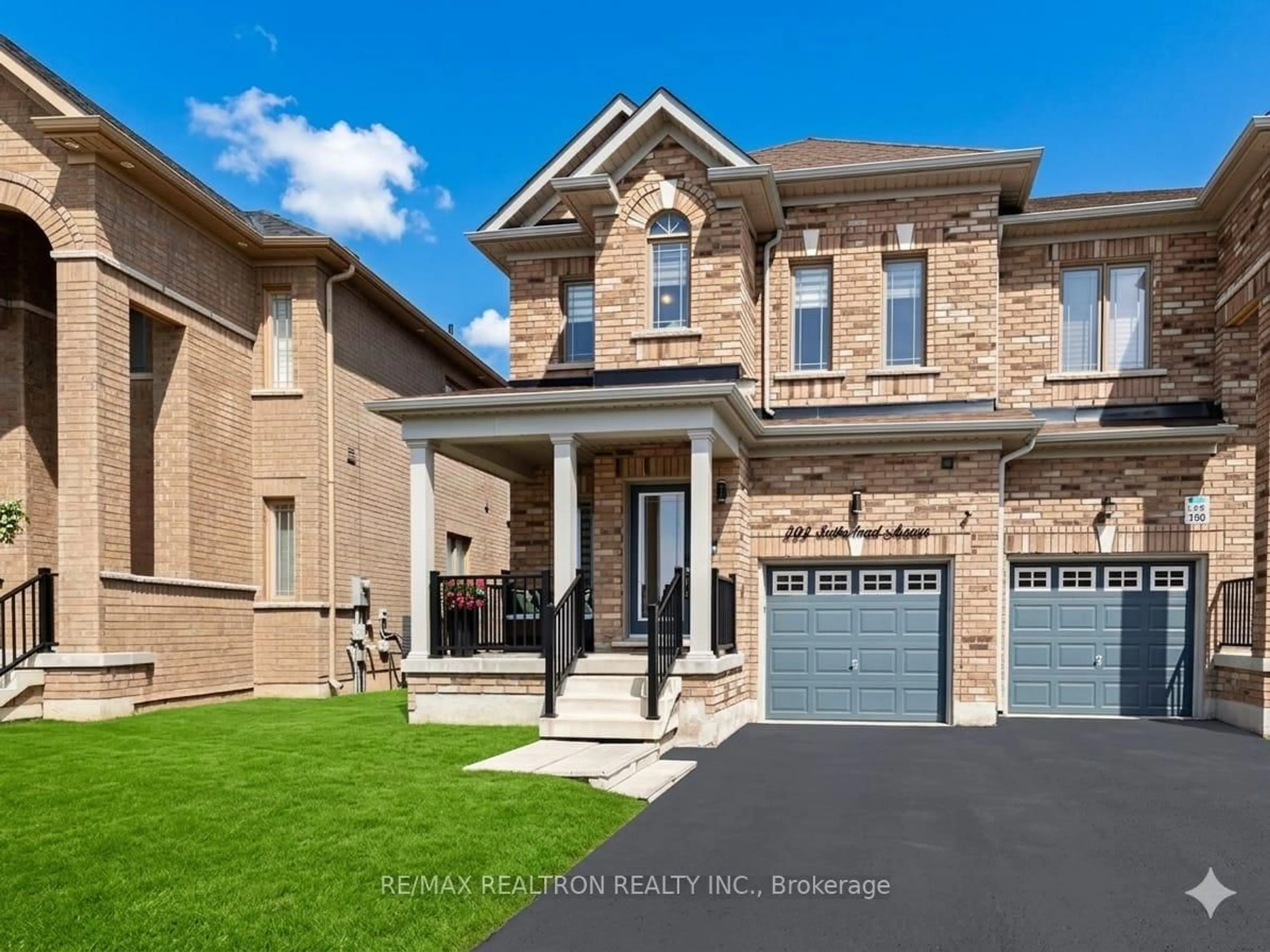 Home with brick exterior material, street for 202 Sutherland Ave, Bradford West Gwillimbury Ontario L3Z 4H7