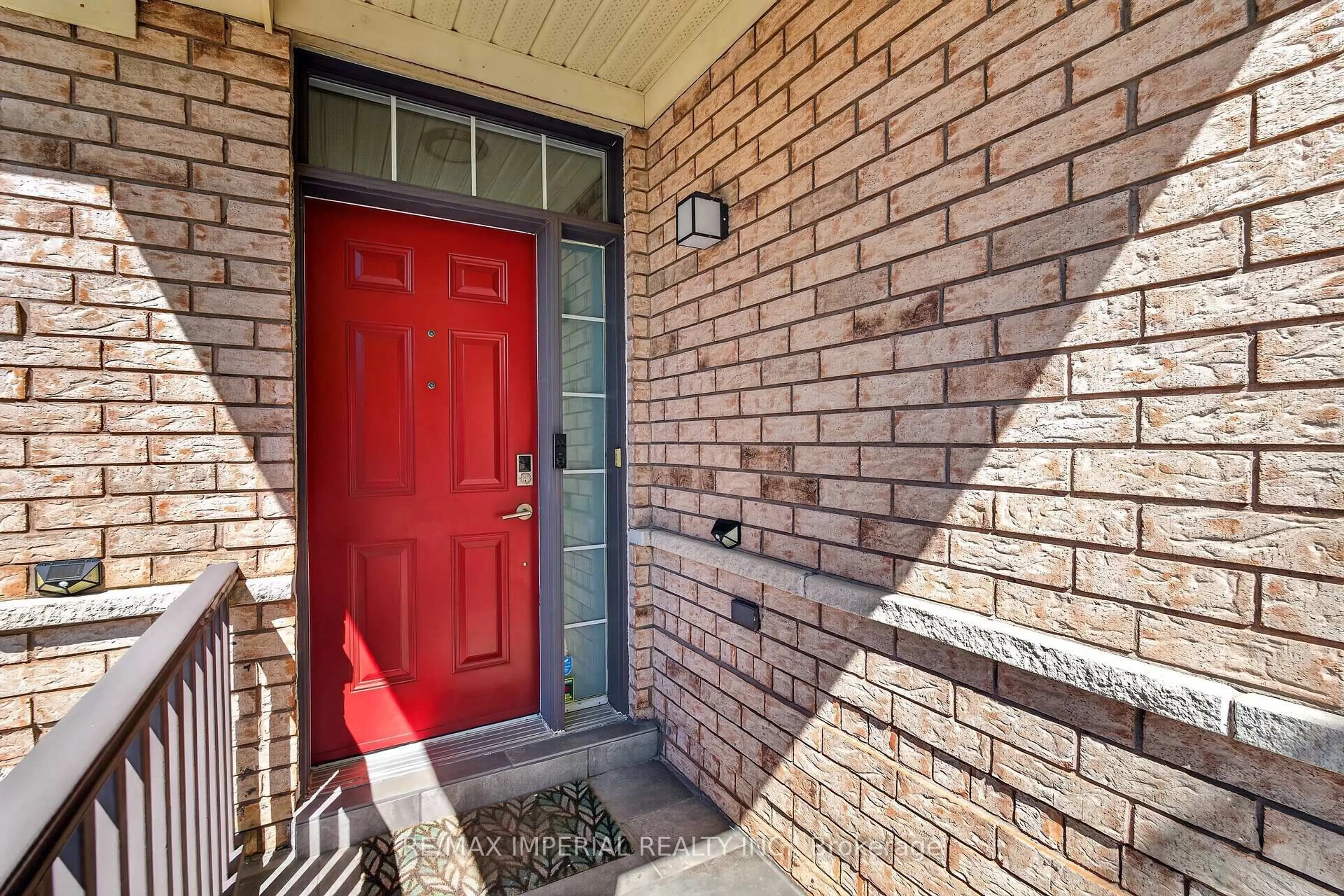 Indoor entryway for 18 Davidoff St, Markham Ontario L6E 1P6