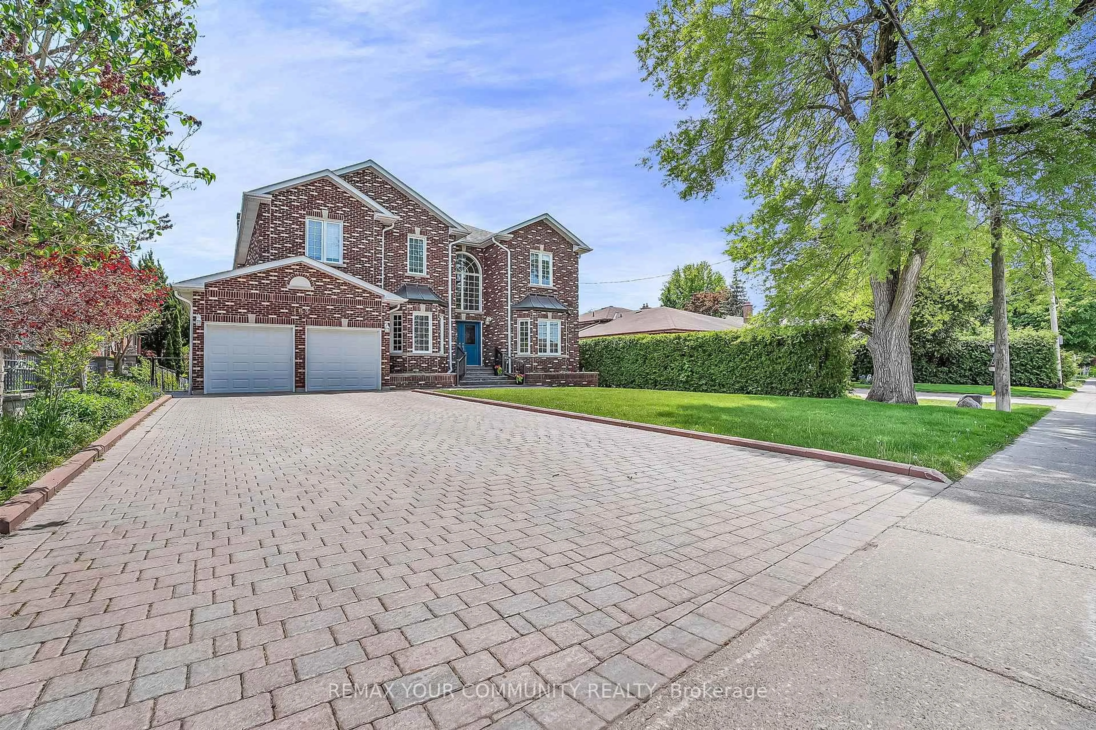 Home with brick exterior material, street for 163 Oxford St, Richmond Hill Ontario L4C 4L6