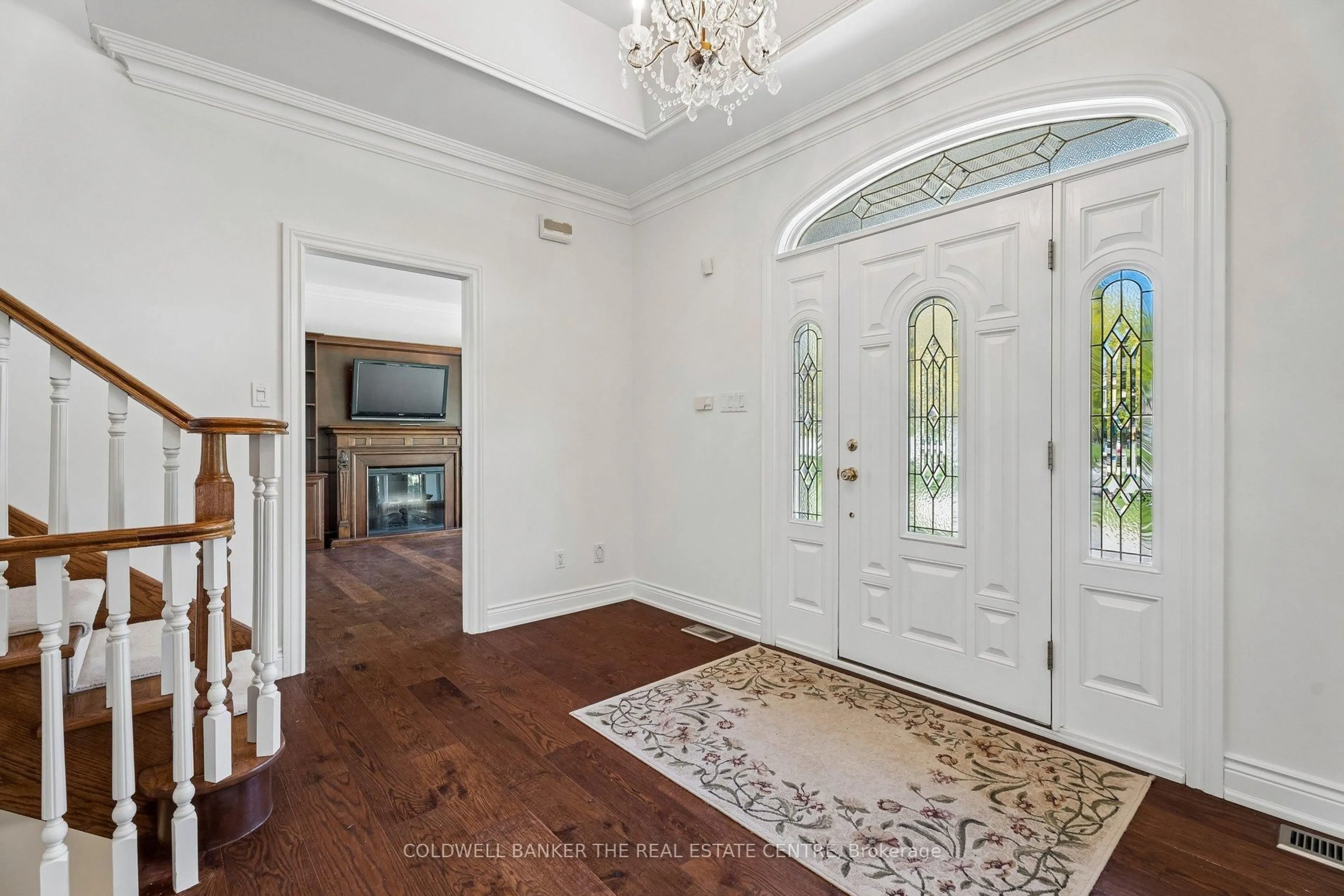 Indoor foyer for 480 Coventry Hill Tr, Newmarket Ontario L3X 2A1