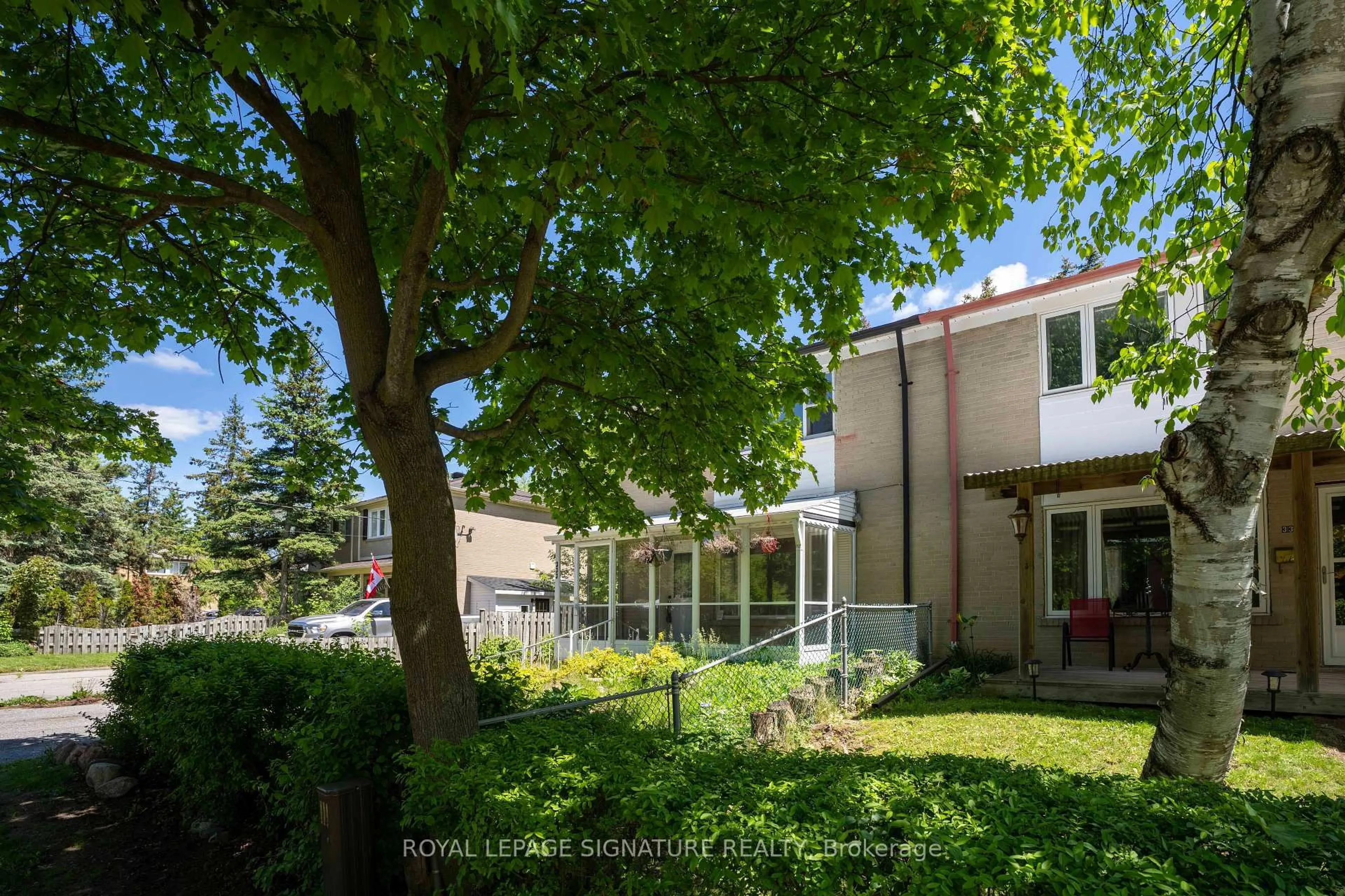 Unknown for 333 Neal Dr, Richmond Hill Ontario L4C 3L3