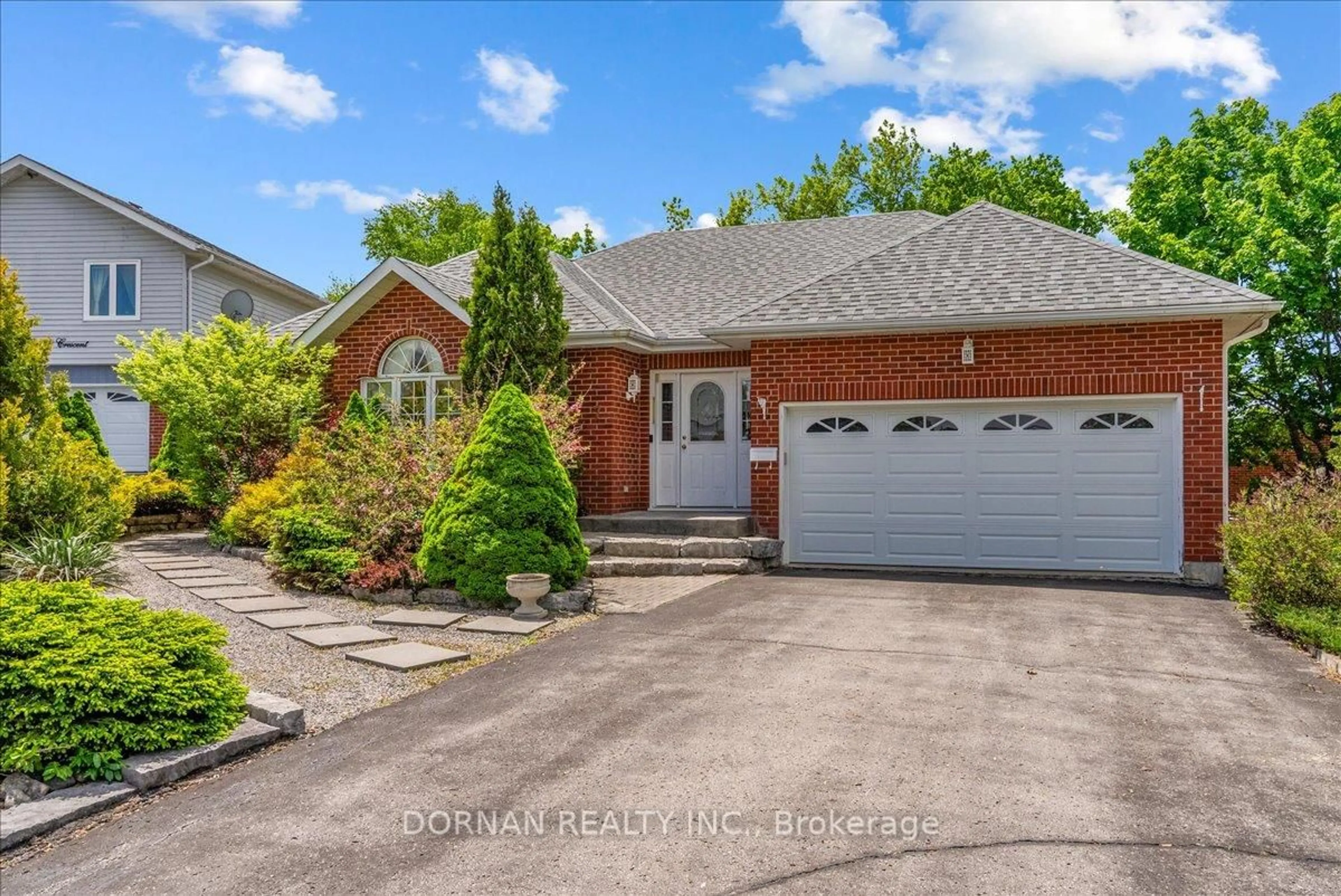Home with brick exterior material, street for 7 David Cres, Brock Ontario L0E 1E0
