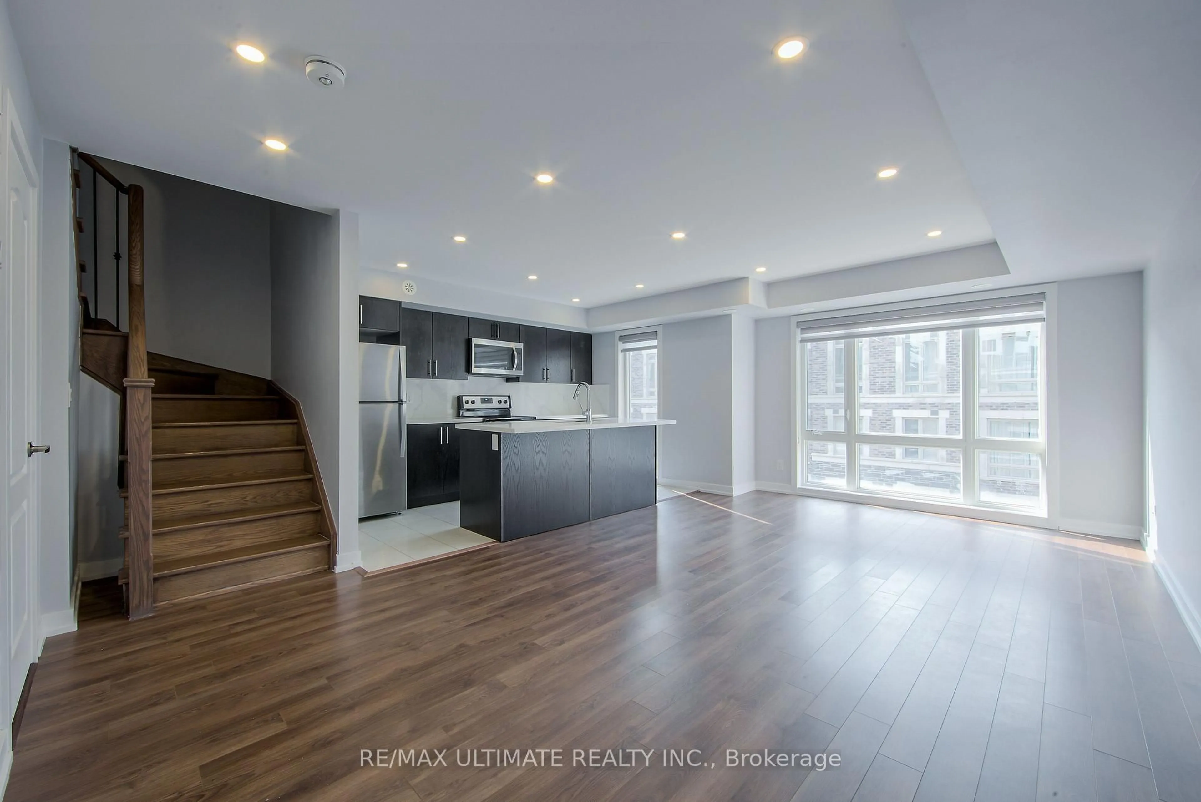 Open concept kitchen, unknown for 30 Dunsheath Way #512, Markham Ontario L6B 1N3