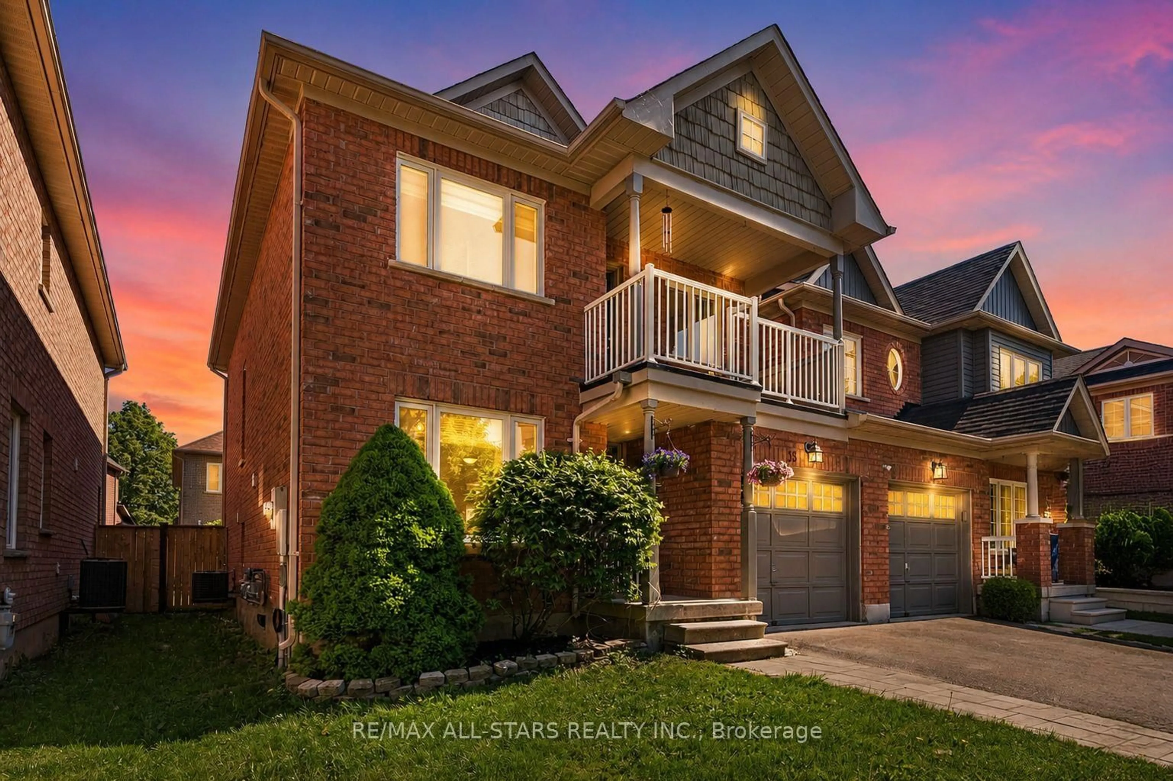Home with brick exterior material, street for 35 Glasgow Cres, Georgina Ontario L4P 4B3