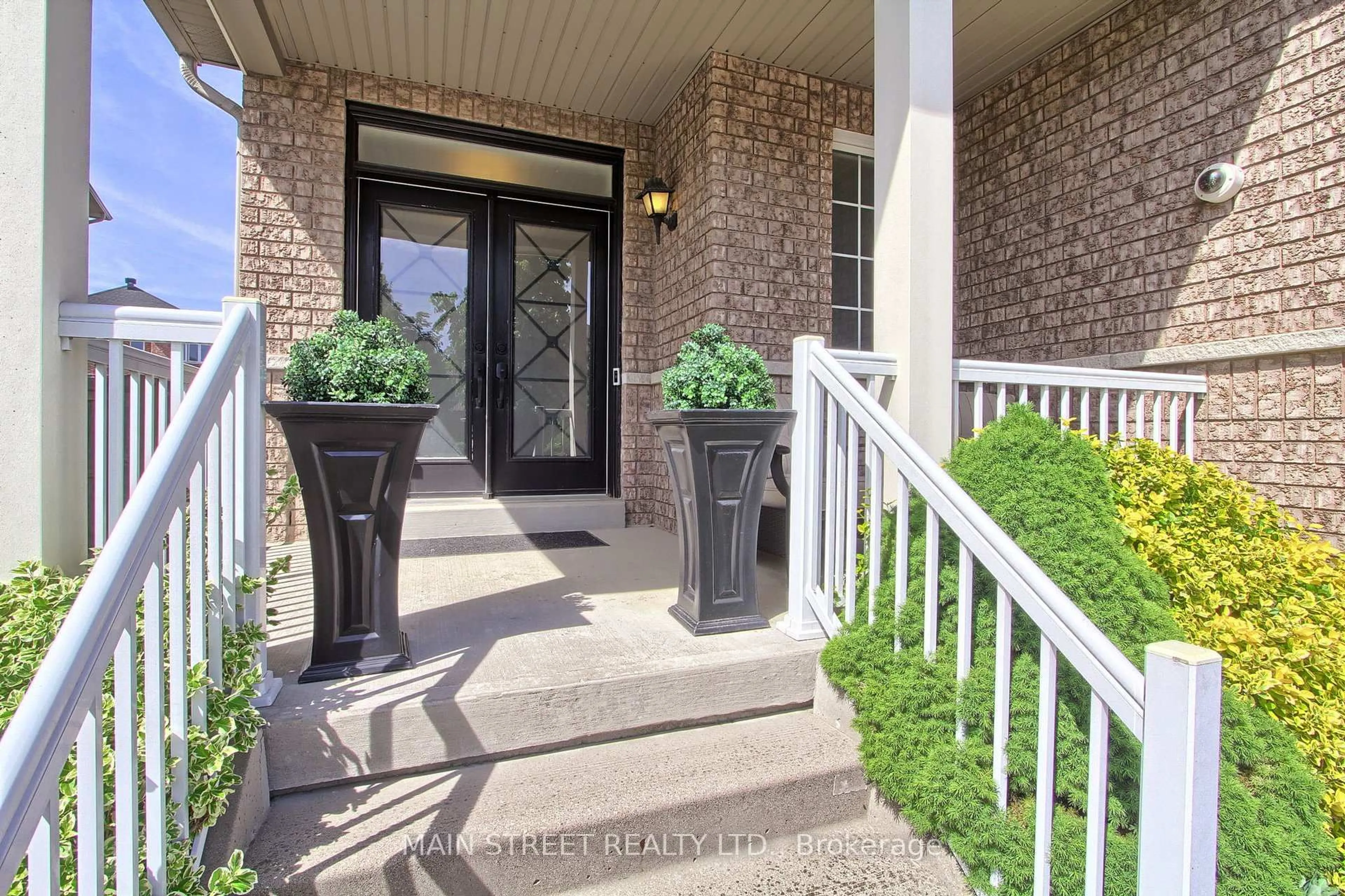 Indoor entryway for 14 Reginald Lamb Cres, Markham Ontario L6B 0B5