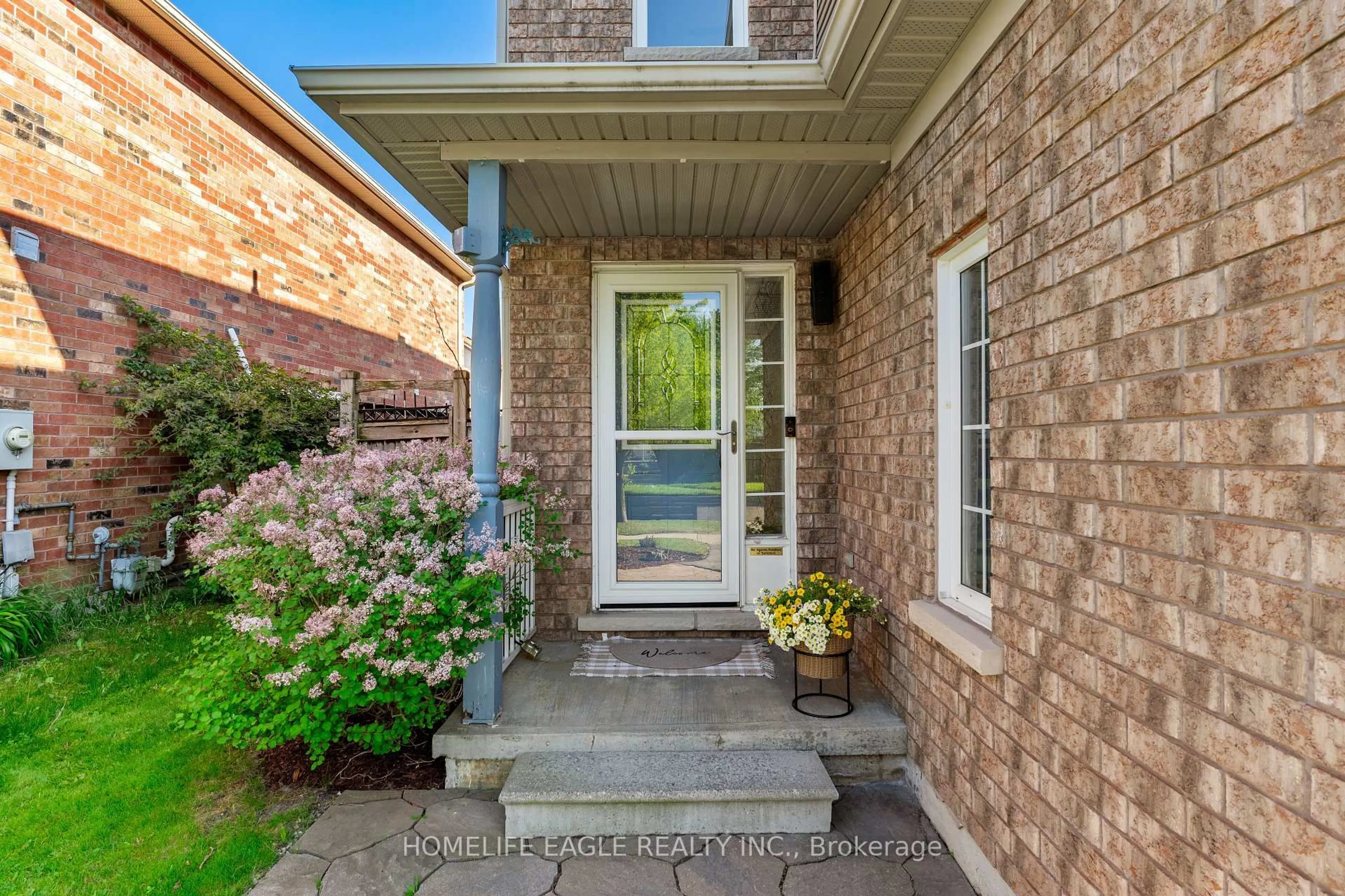 Home with brick exterior material, street for 97 Crittenden Dr, Georgina Ontario L4P 4E3