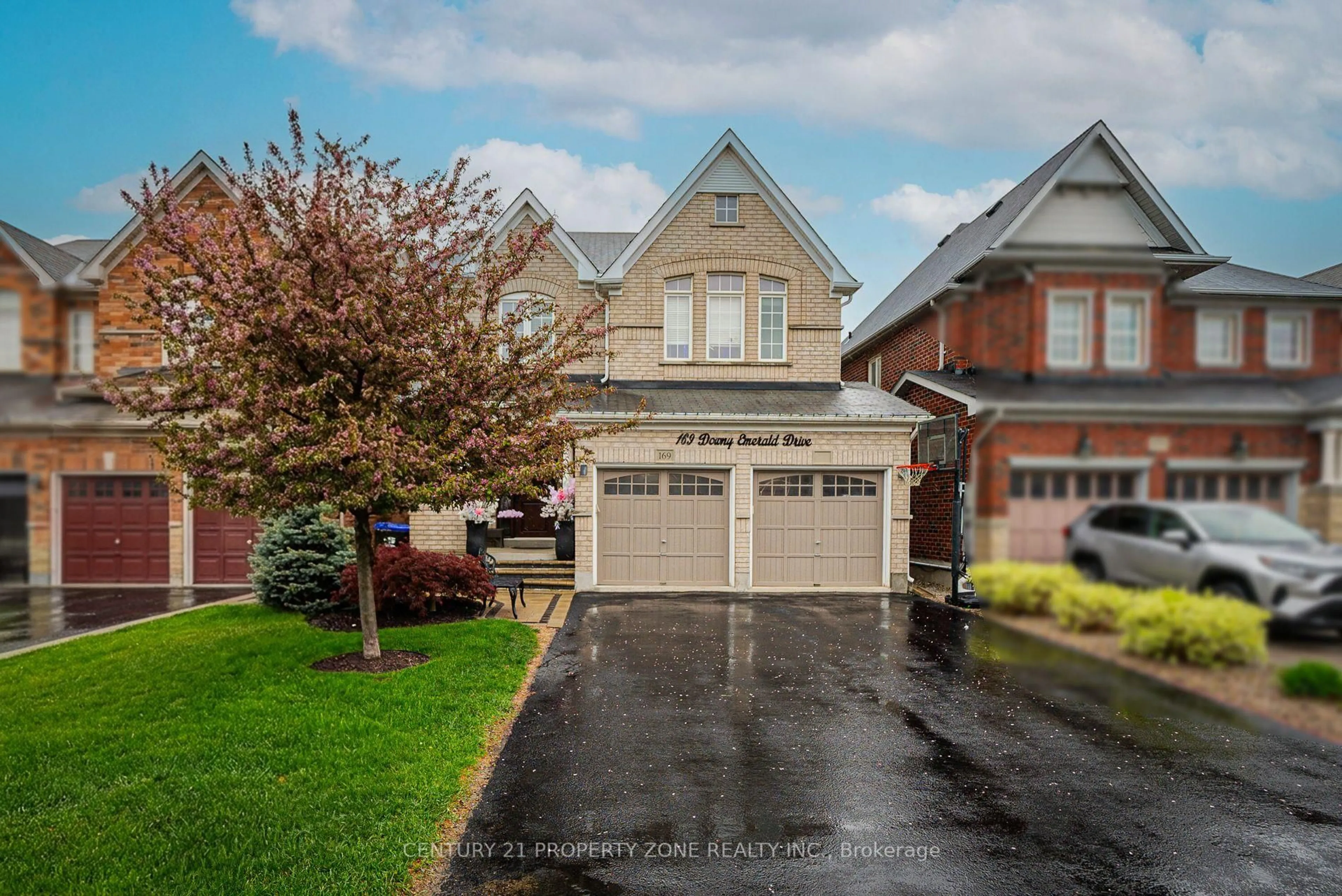 Home with brick exterior material, street for 169 Downy Emerald Dr, Bradford West Gwillimbury Ontario L3Z 0E6