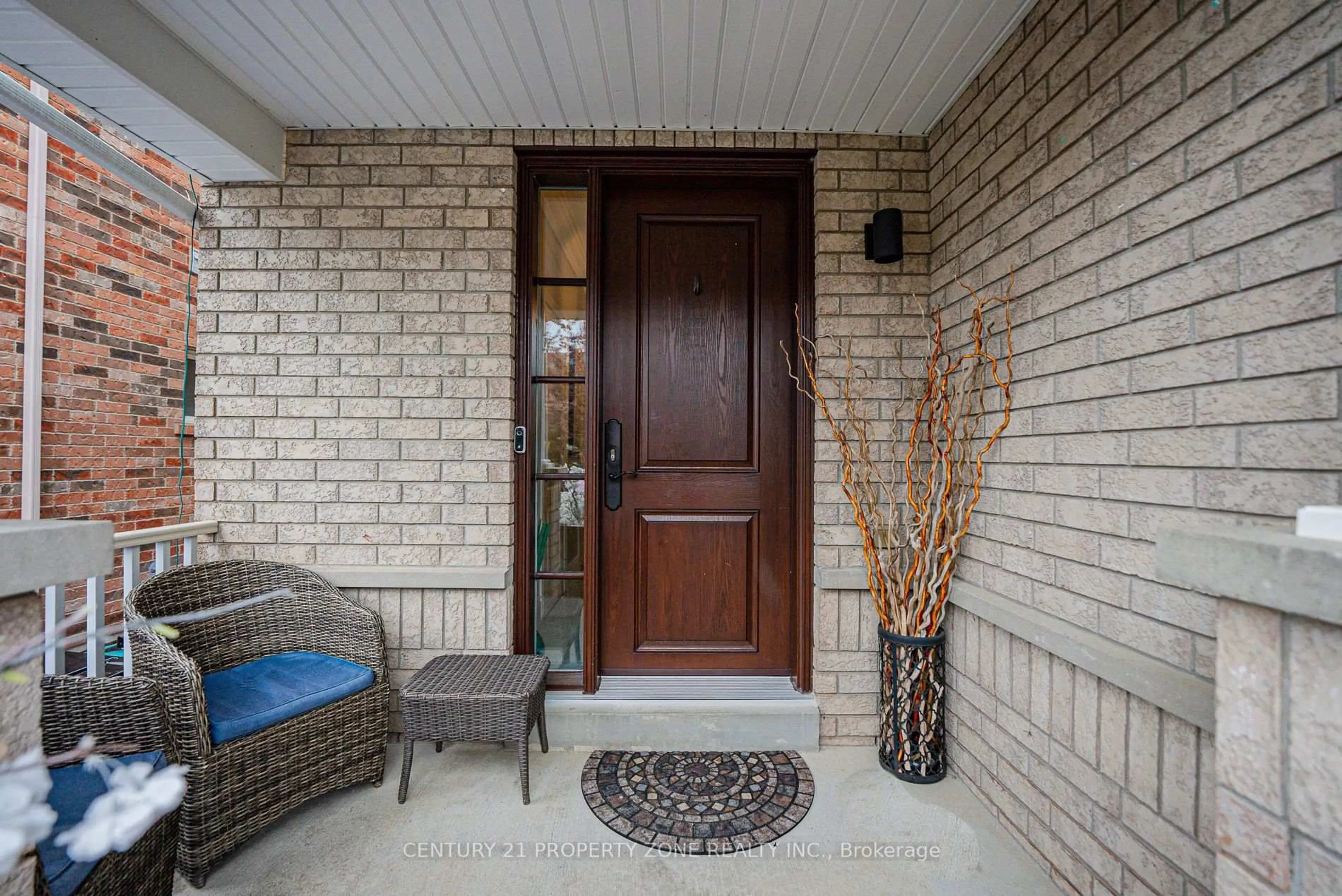 Indoor entryway for 169 Downy Emerald Dr, Bradford West Gwillimbury Ontario L3Z 0E6
