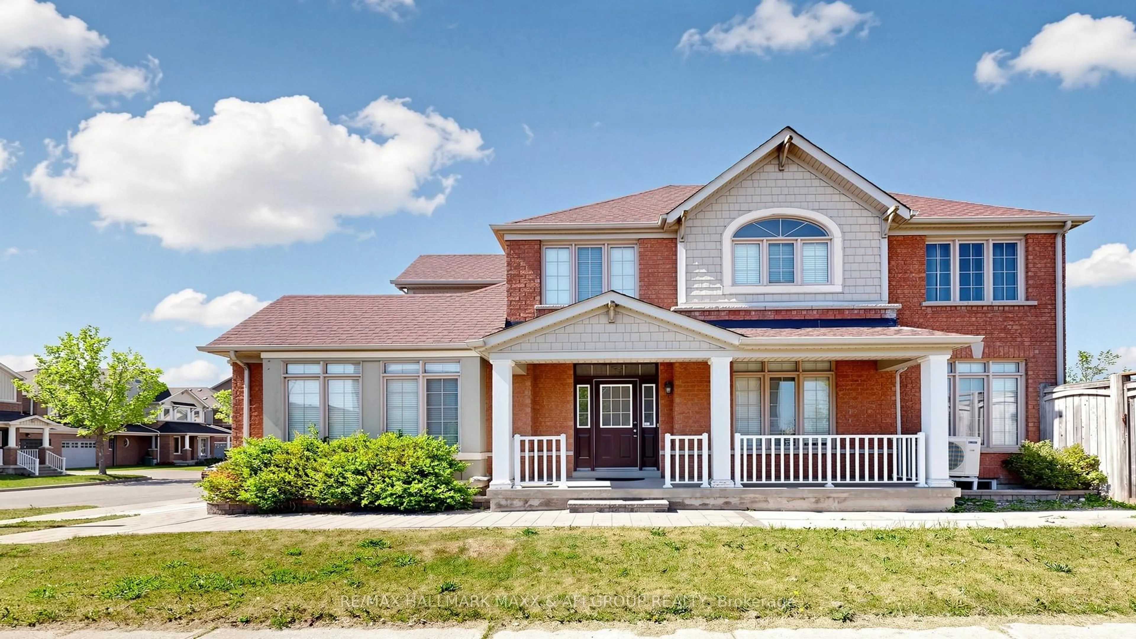 Home with brick exterior material, street for 1 Vandervoort Dr, Richmond Hill Ontario L4E 0C6