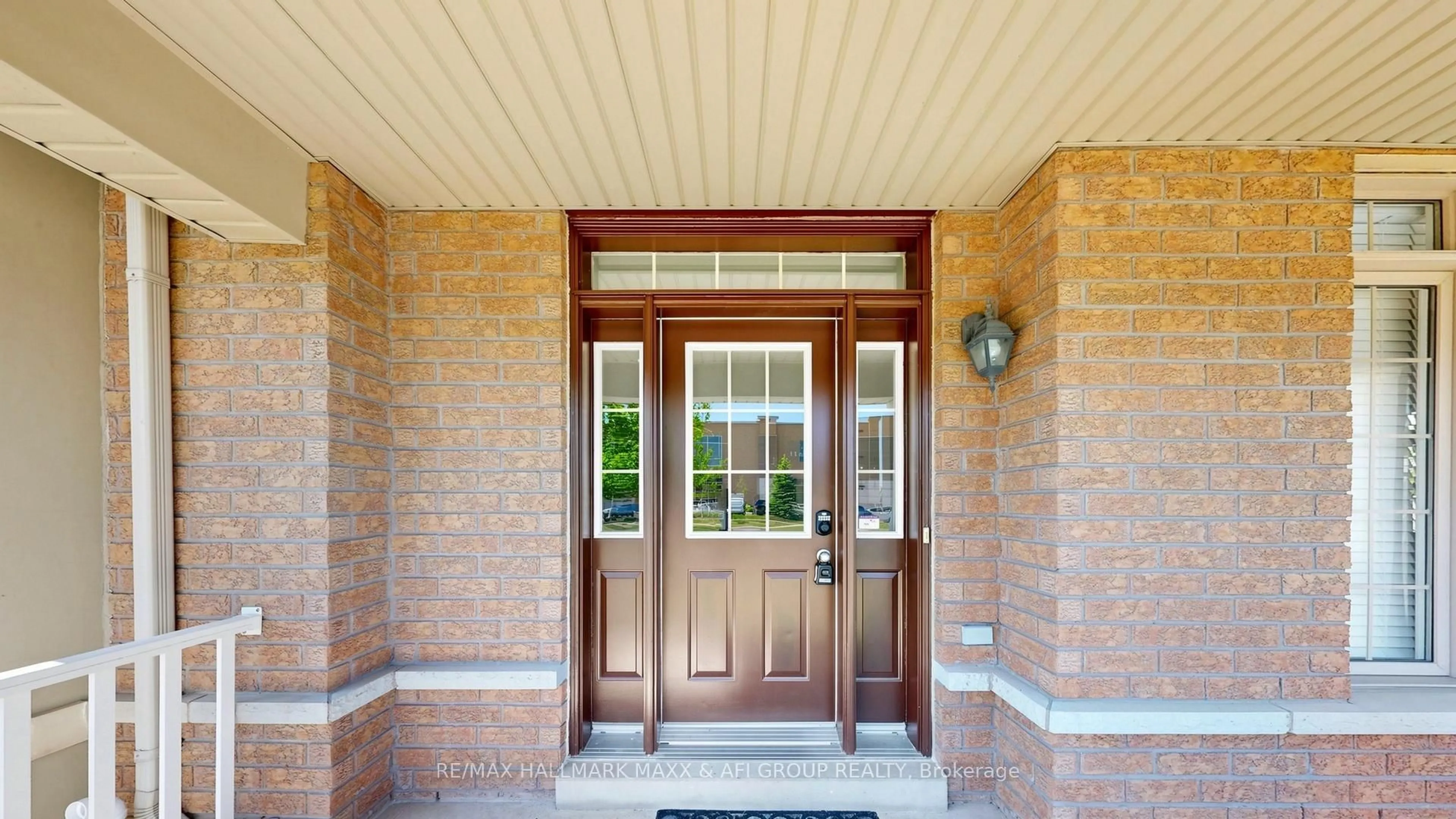 Indoor entryway for 1 Vandervoort Dr, Richmond Hill Ontario L4E 0C6